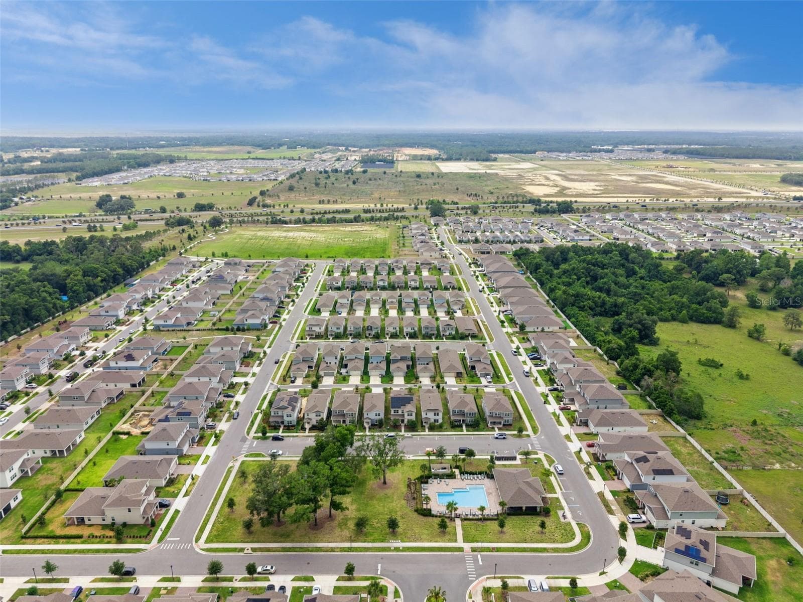 Winding Meadows neighborhood - 4062 FEATHER TREE DR, APOPKA