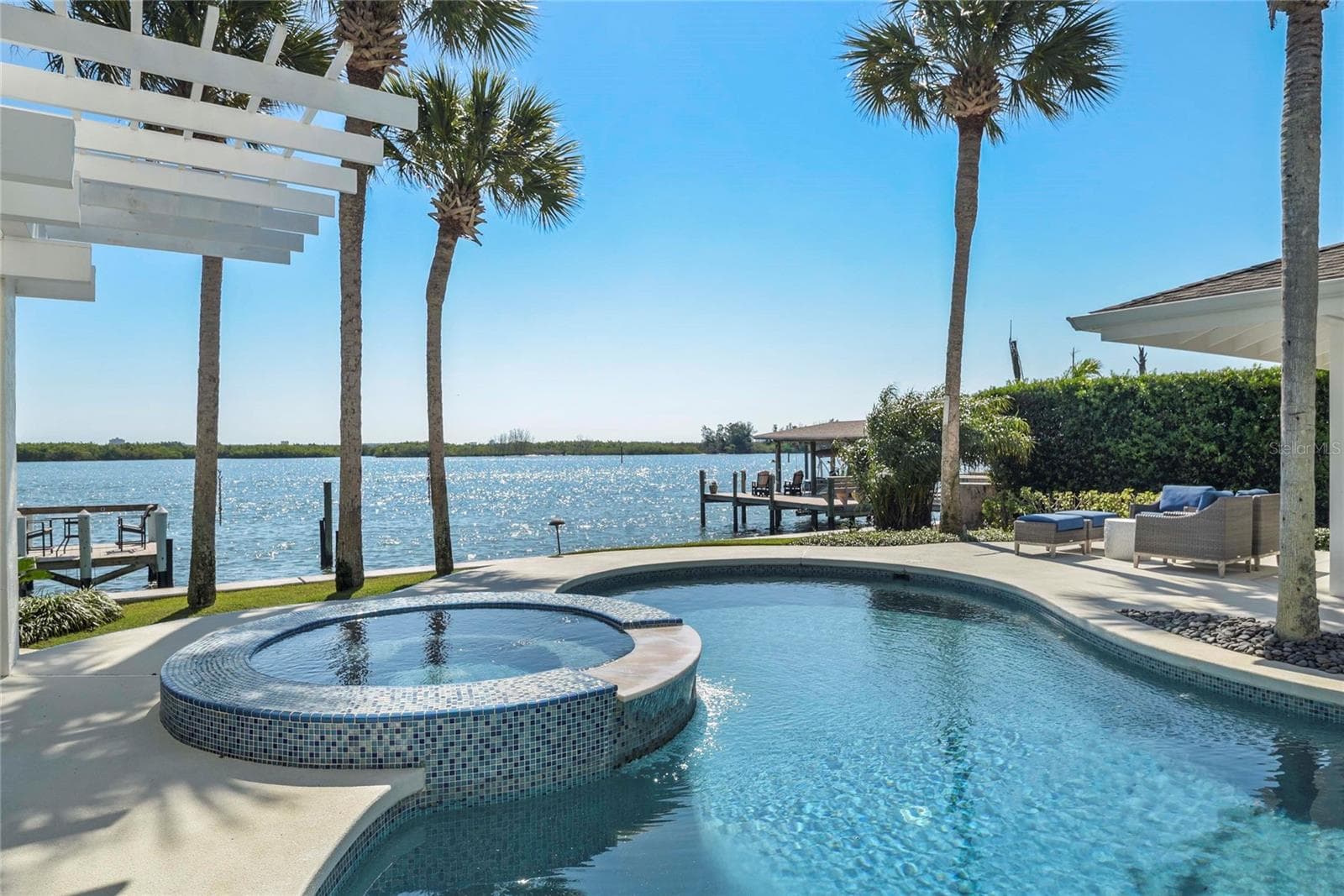 You can already feel yourself relaxing! - 1215 COMMODORE DR, NEW SMYRNA BEACH