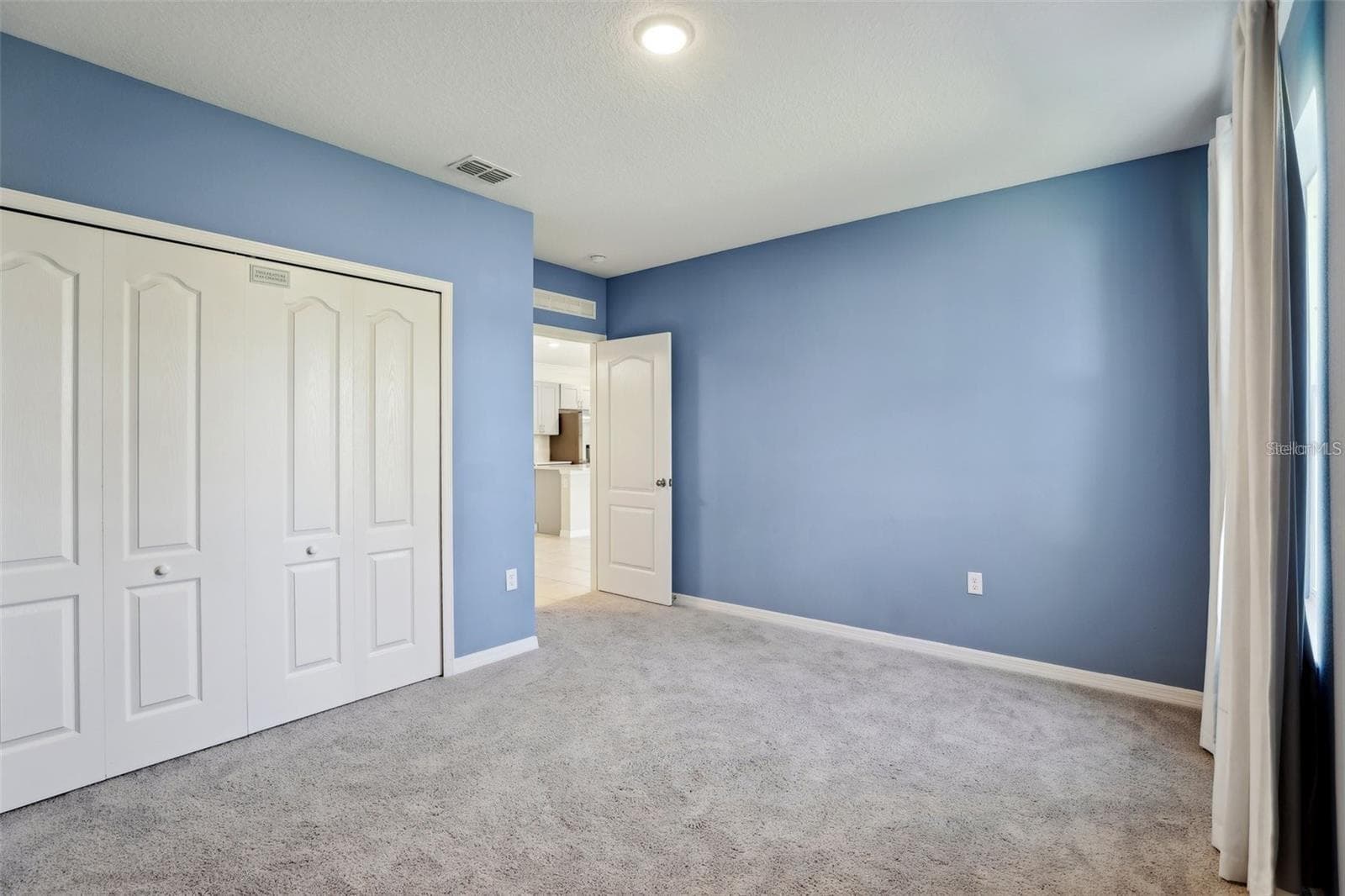 Single Family Residence at 2410 PARK AVE, INDIAN LAKE ESTATES, photo 21 of 28