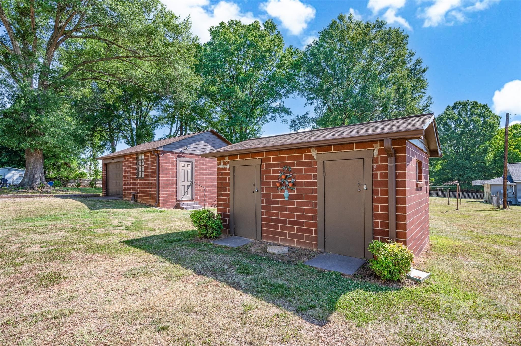Single Family Residence at Mooresville, photo 6 of 34