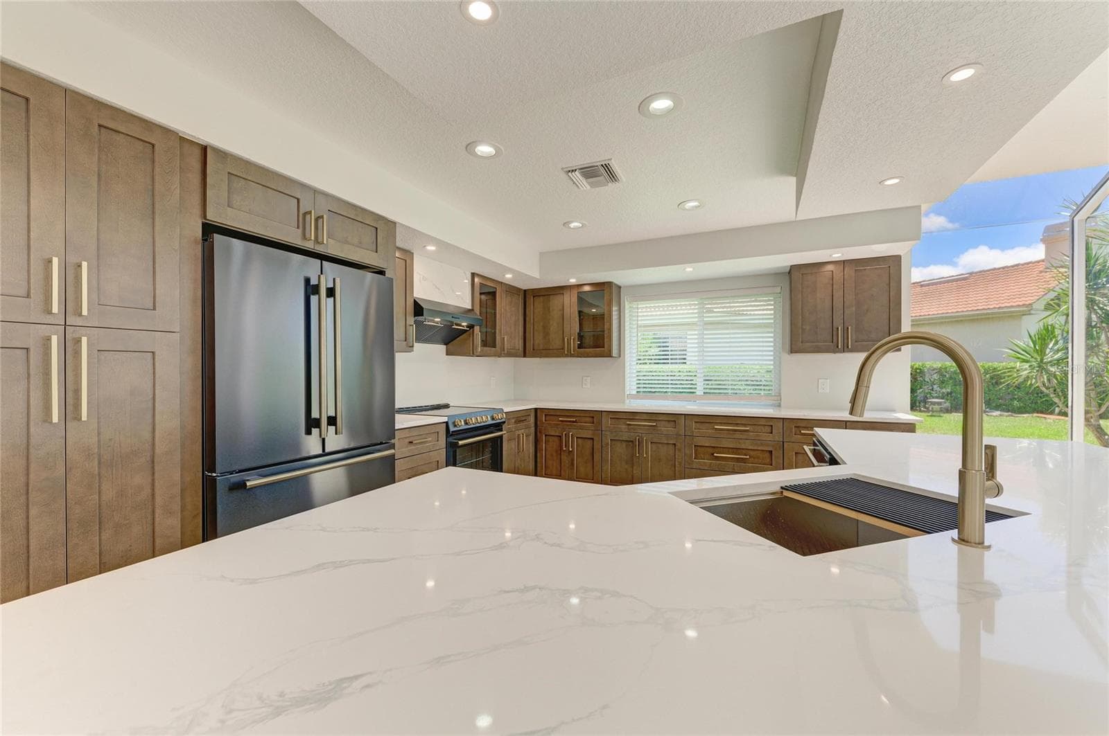 Single Family Residence at 4268 LAS PALMAS WAY, SARASOTA, photo 27 of 104