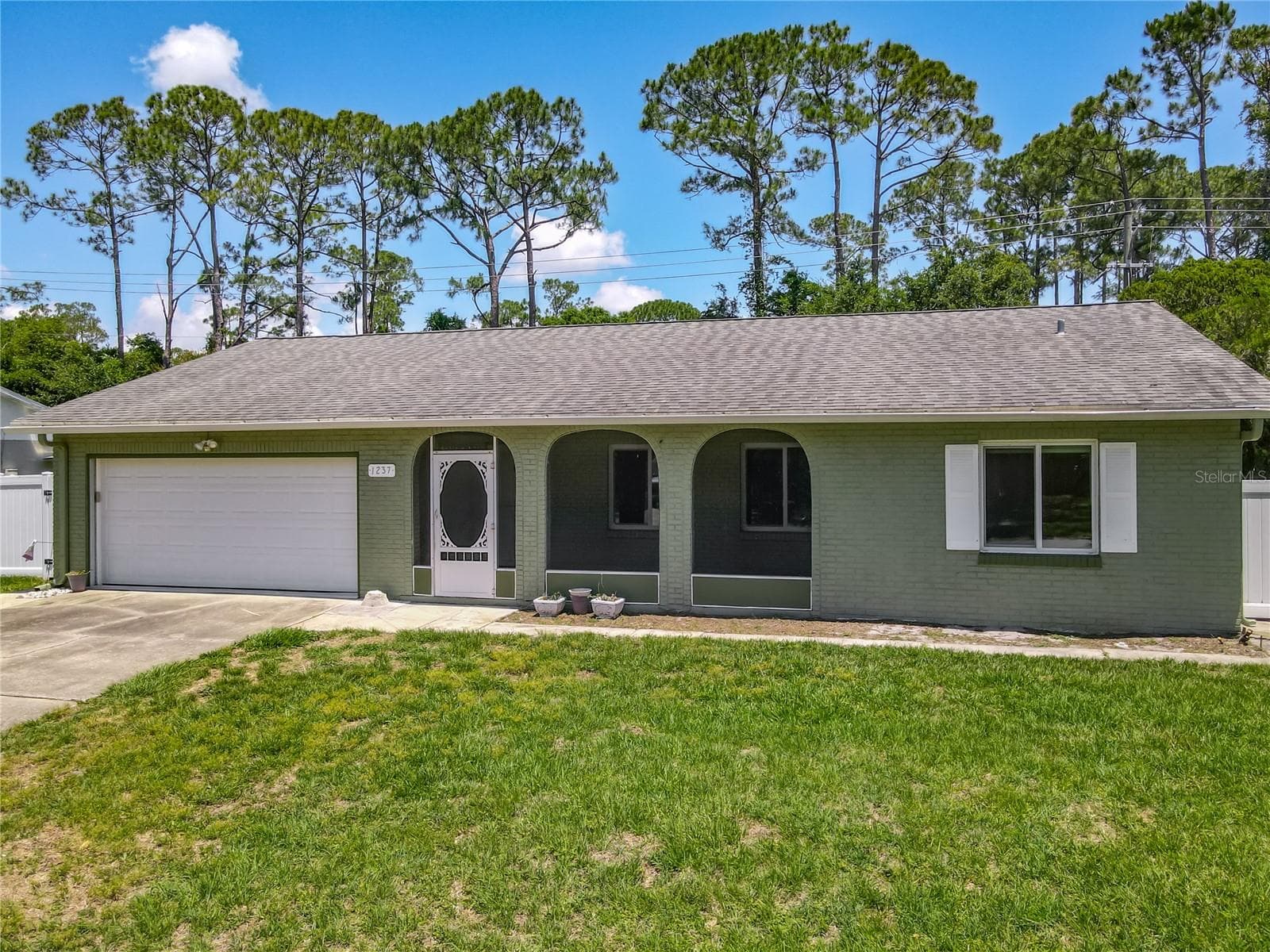 1237 JEFFERY DR
