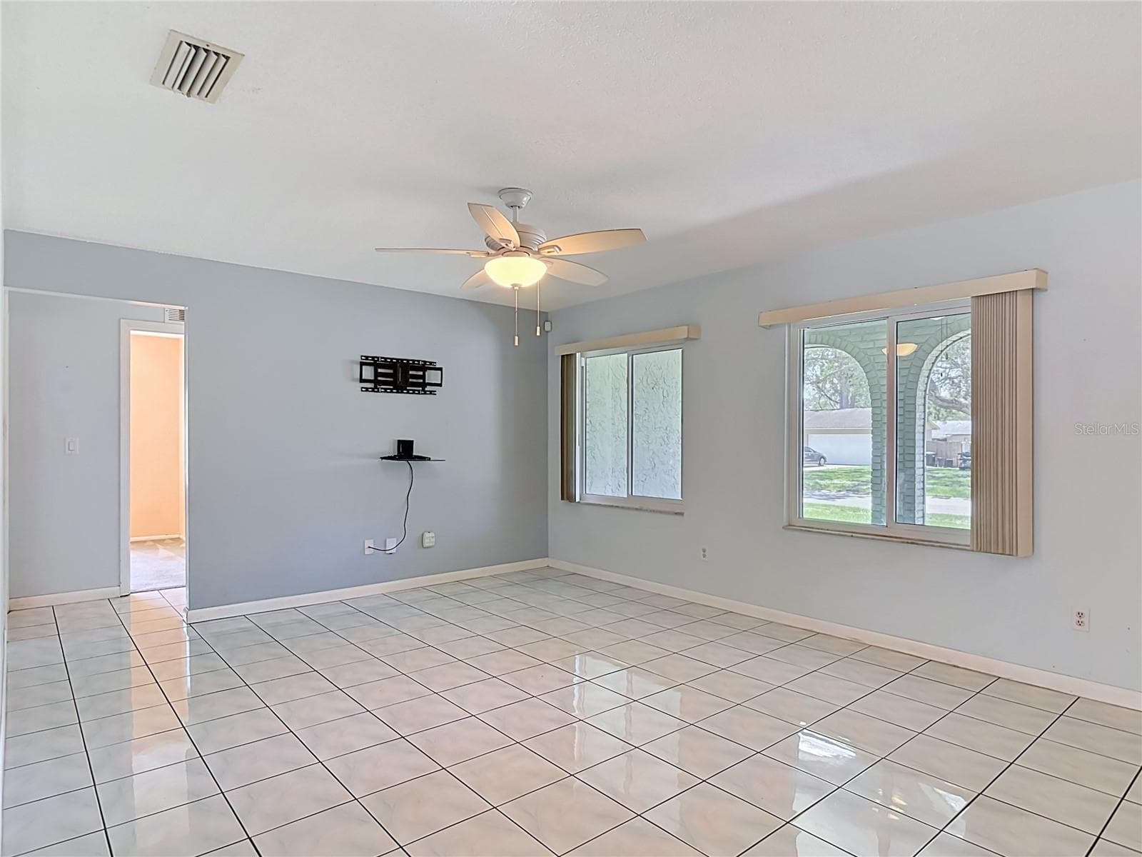 living room - 1237 JEFFERY DR, PORT ORANGE