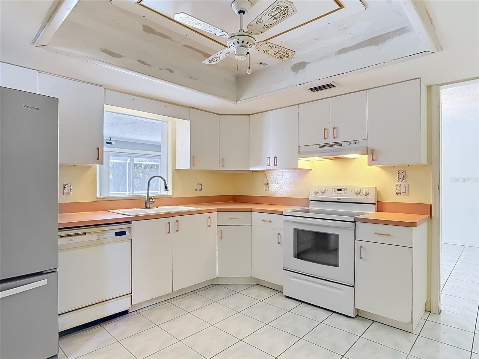 kitchen - 1237 JEFFERY DR, PORT ORANGE