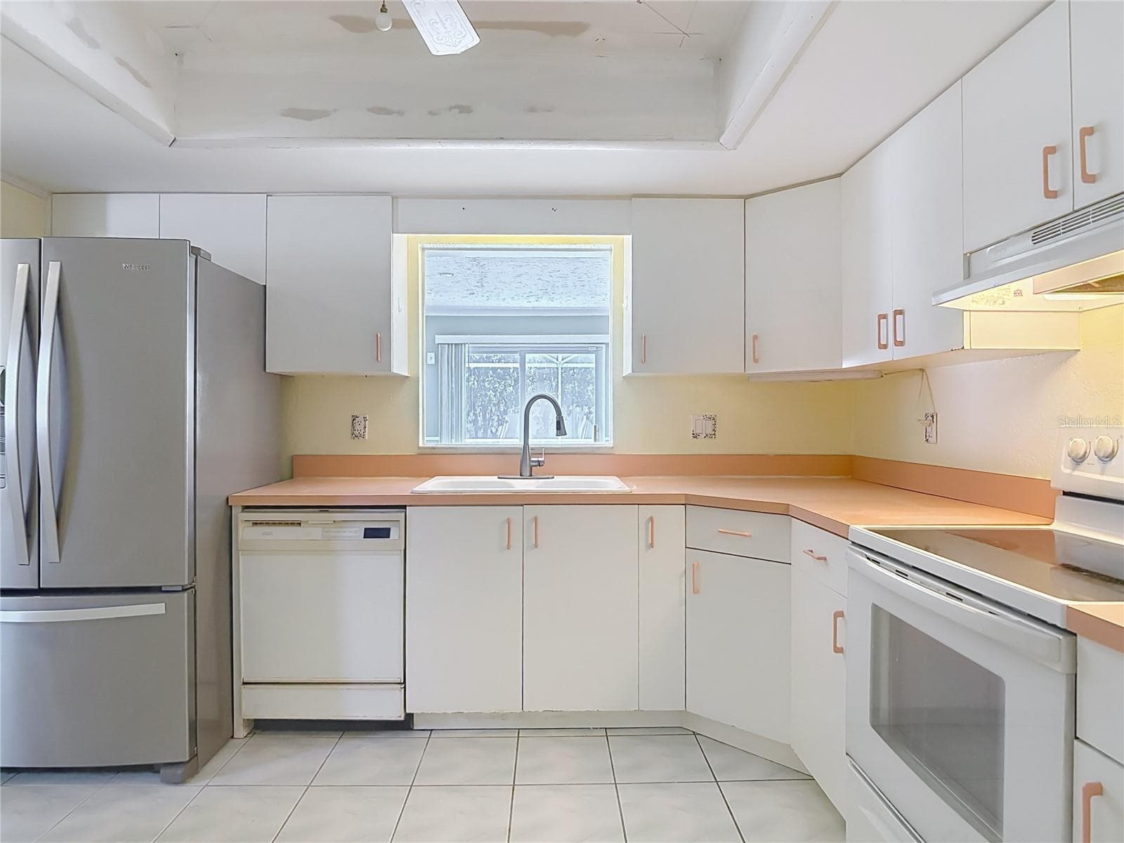 kitchen - 1237 JEFFERY DR, PORT ORANGE