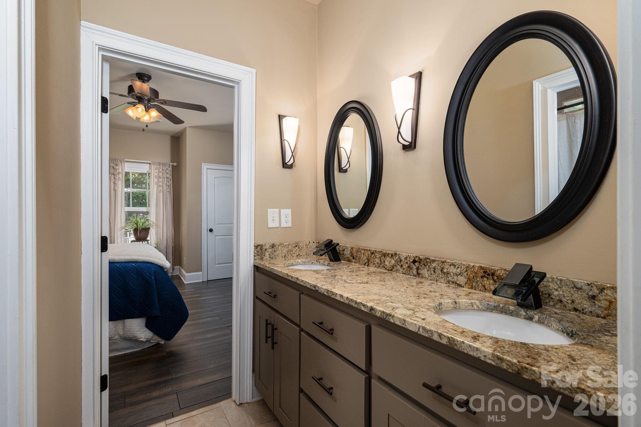 Single Family Residence at 489 Evergreen Road, Lake Wylie, photo 25 of 47
