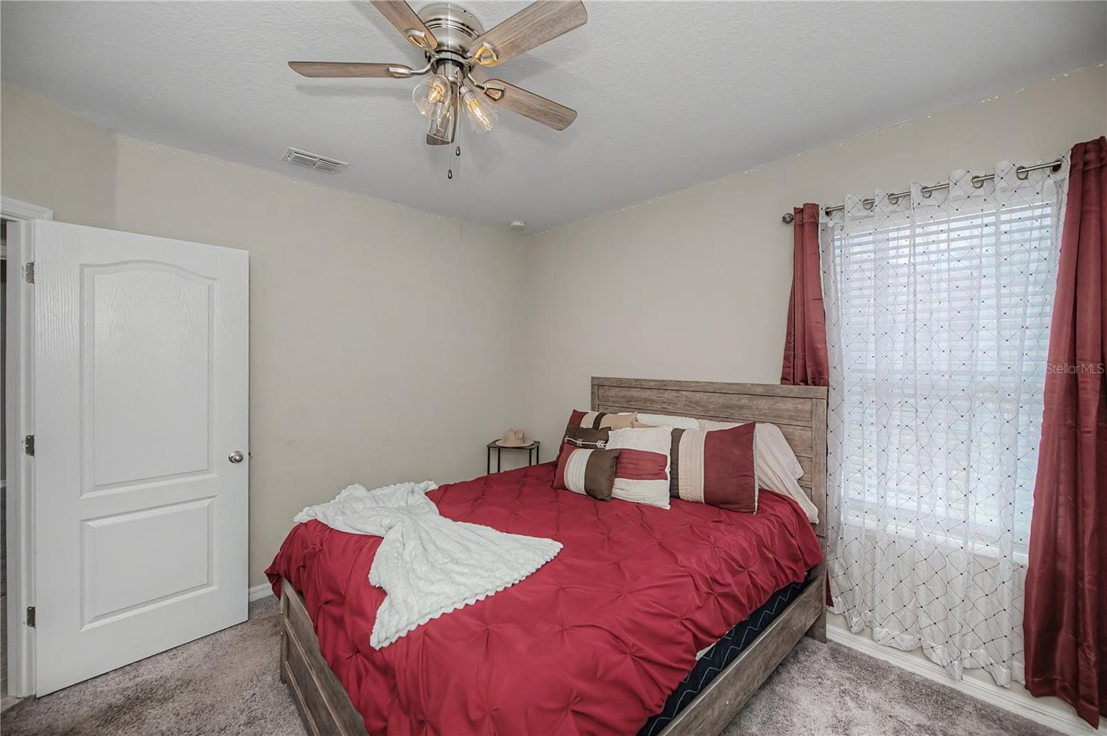 Spacious Second Bedroom with Ample Closet Space. - 640 ENCARNACION ST, PUNTA GORDA