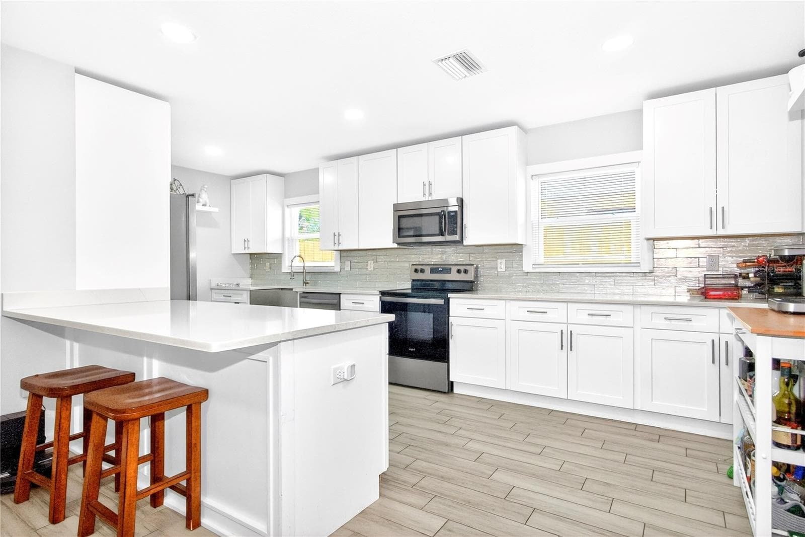 Single Family Residence at 3608 W CARMEN ST, TAMPA, photo 14 of 30