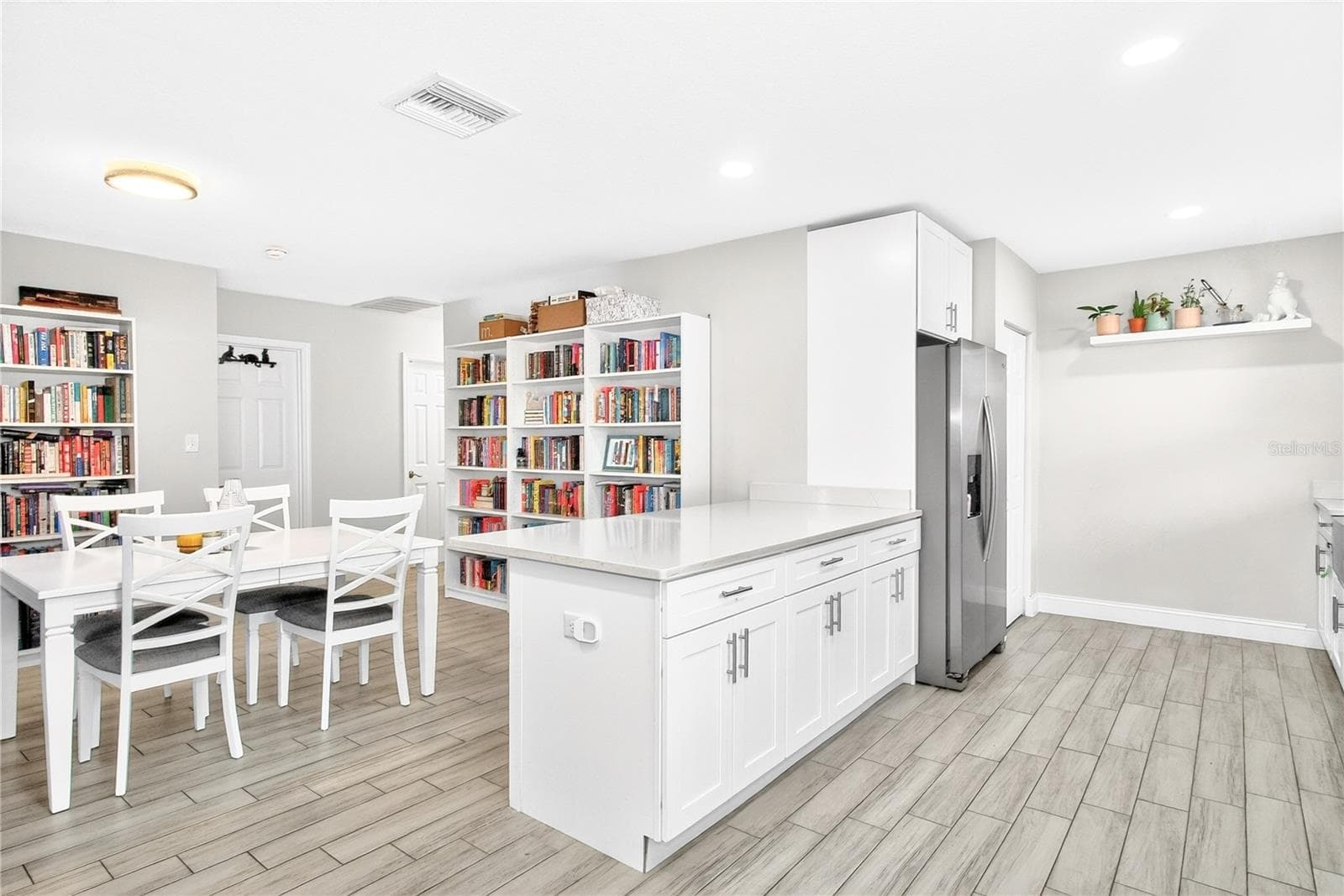 Single Family Residence at 3608 W CARMEN ST, TAMPA, photo 15 of 30