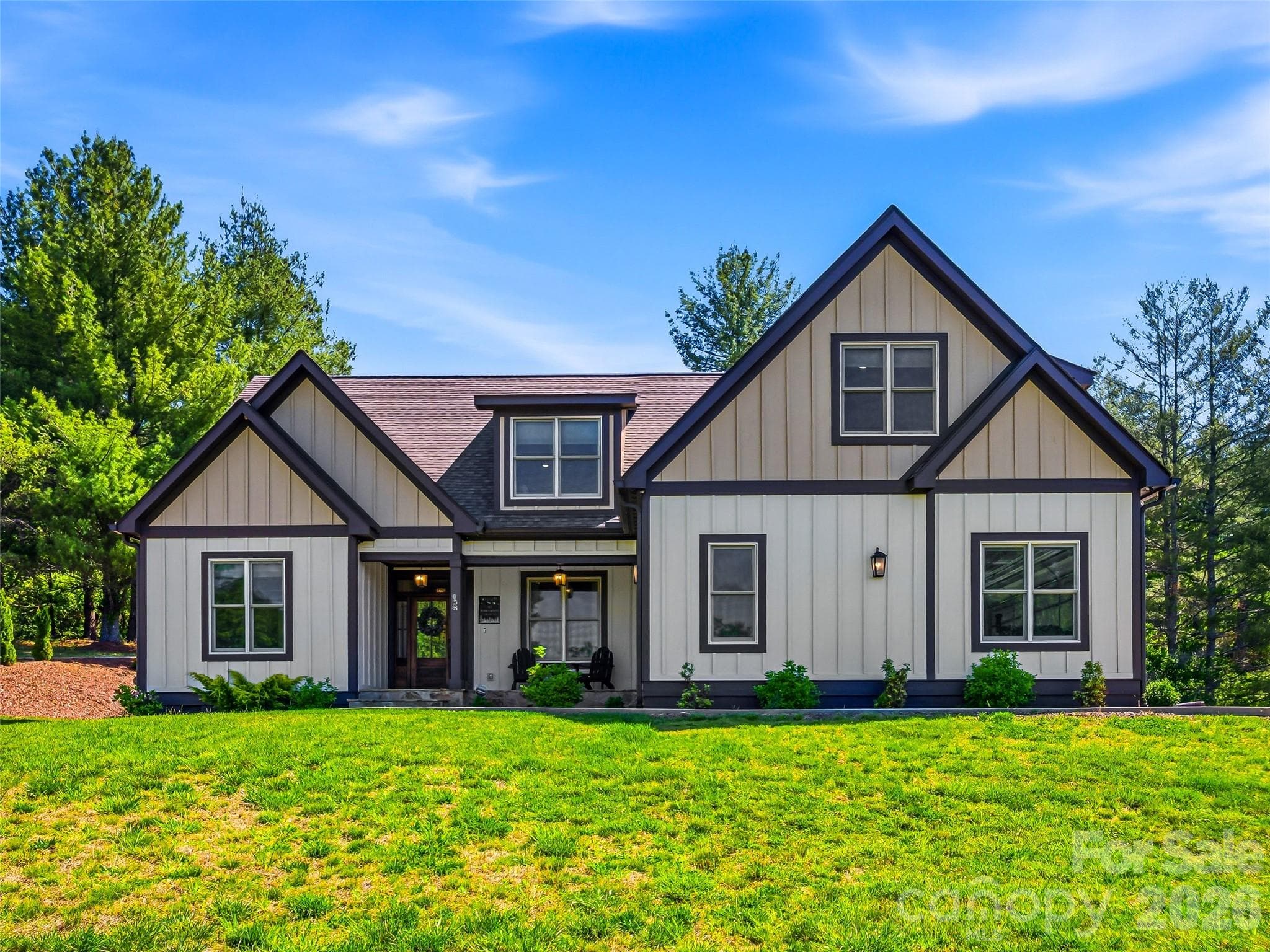 Single Family Residence at 158 Trellem Trail, Hendersonville, photo 3 of 48