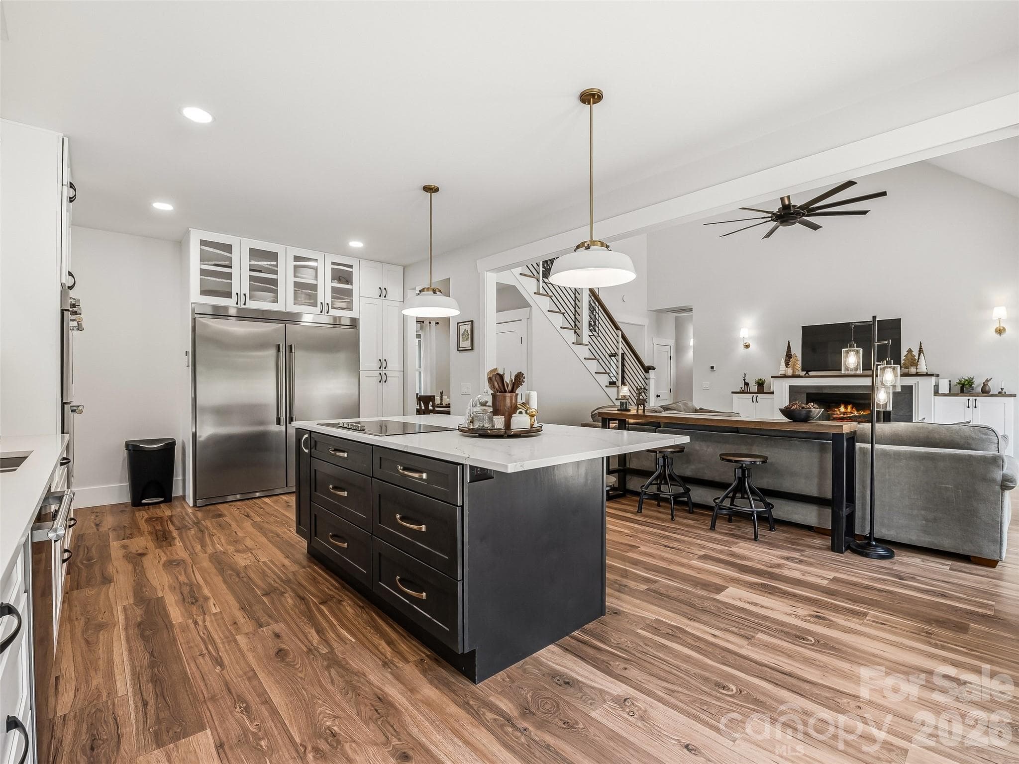 Single Family Residence at 158 Trellem Trail, Hendersonville, photo 22 of 48
