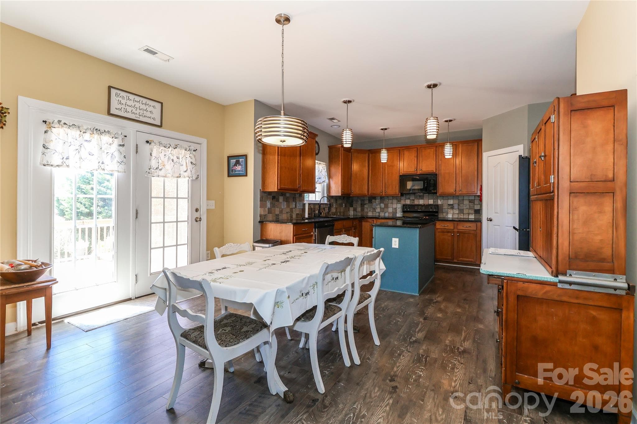 Single Family Residence at Statesville, photo 13 of 48