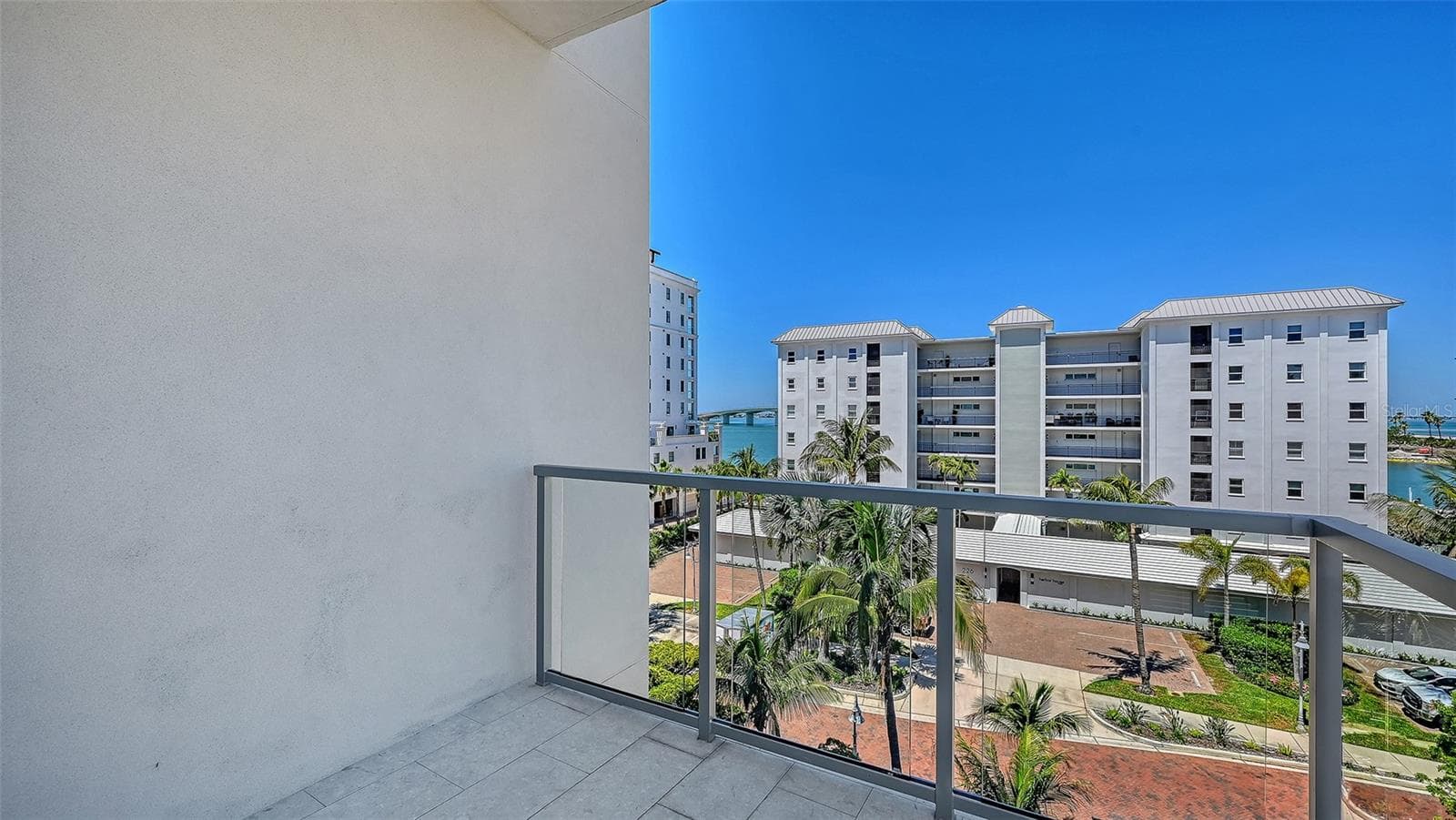 Condominium at 253 GOLDEN GATE PT #401, SARASOTA, photo 12 of 97