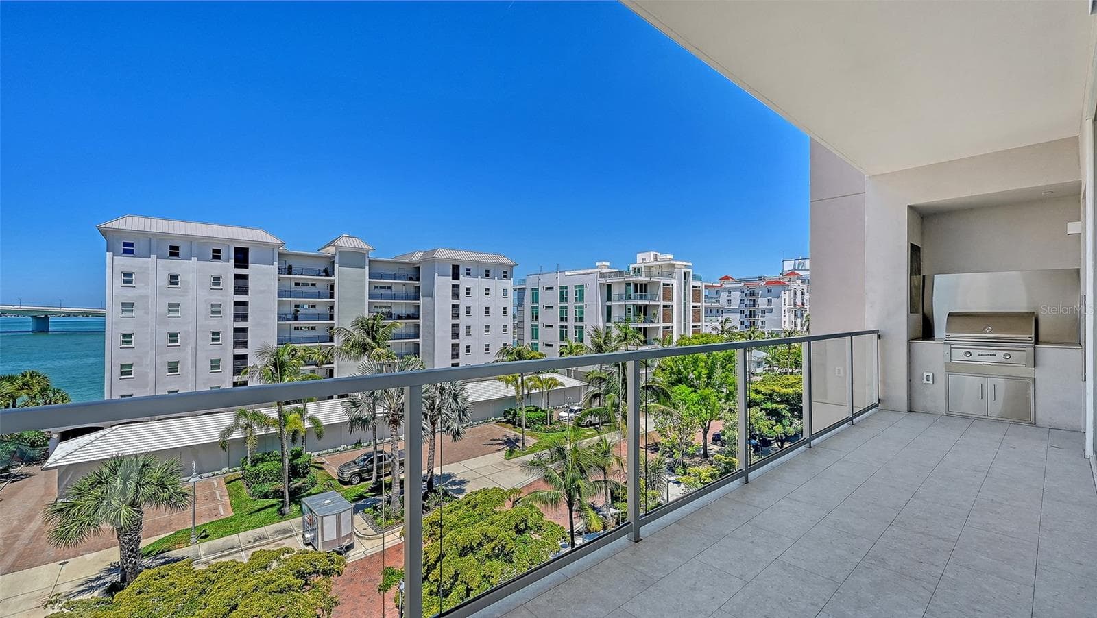 Condominium at 253 GOLDEN GATE PT #401, SARASOTA, photo 16 of 97