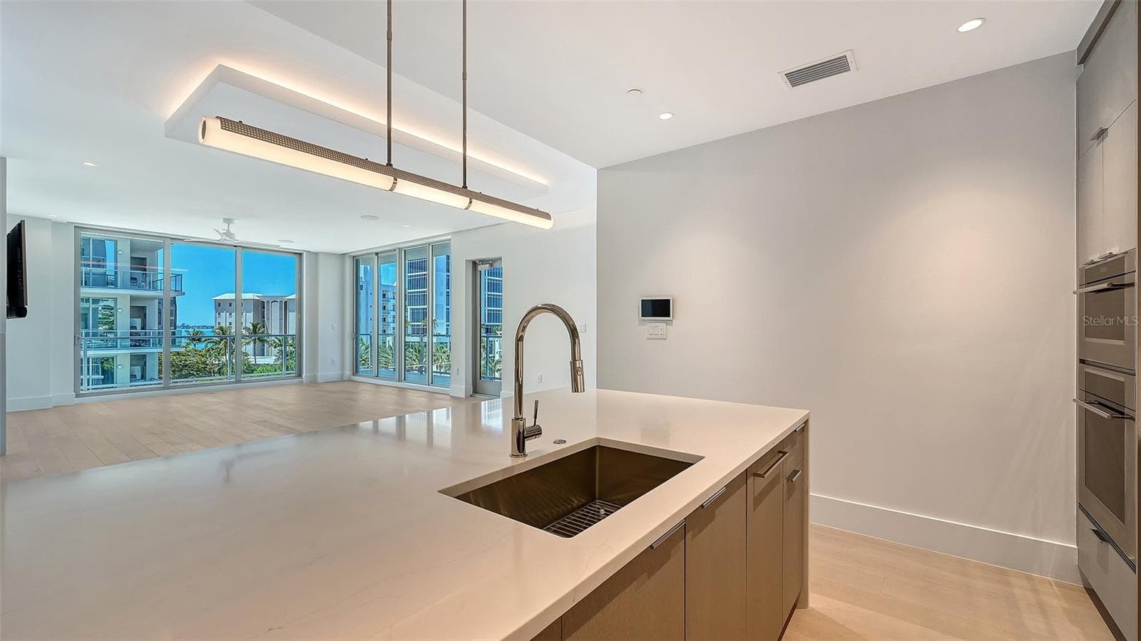 Condominium at 253 GOLDEN GATE PT #401, SARASOTA, photo 19 of 97