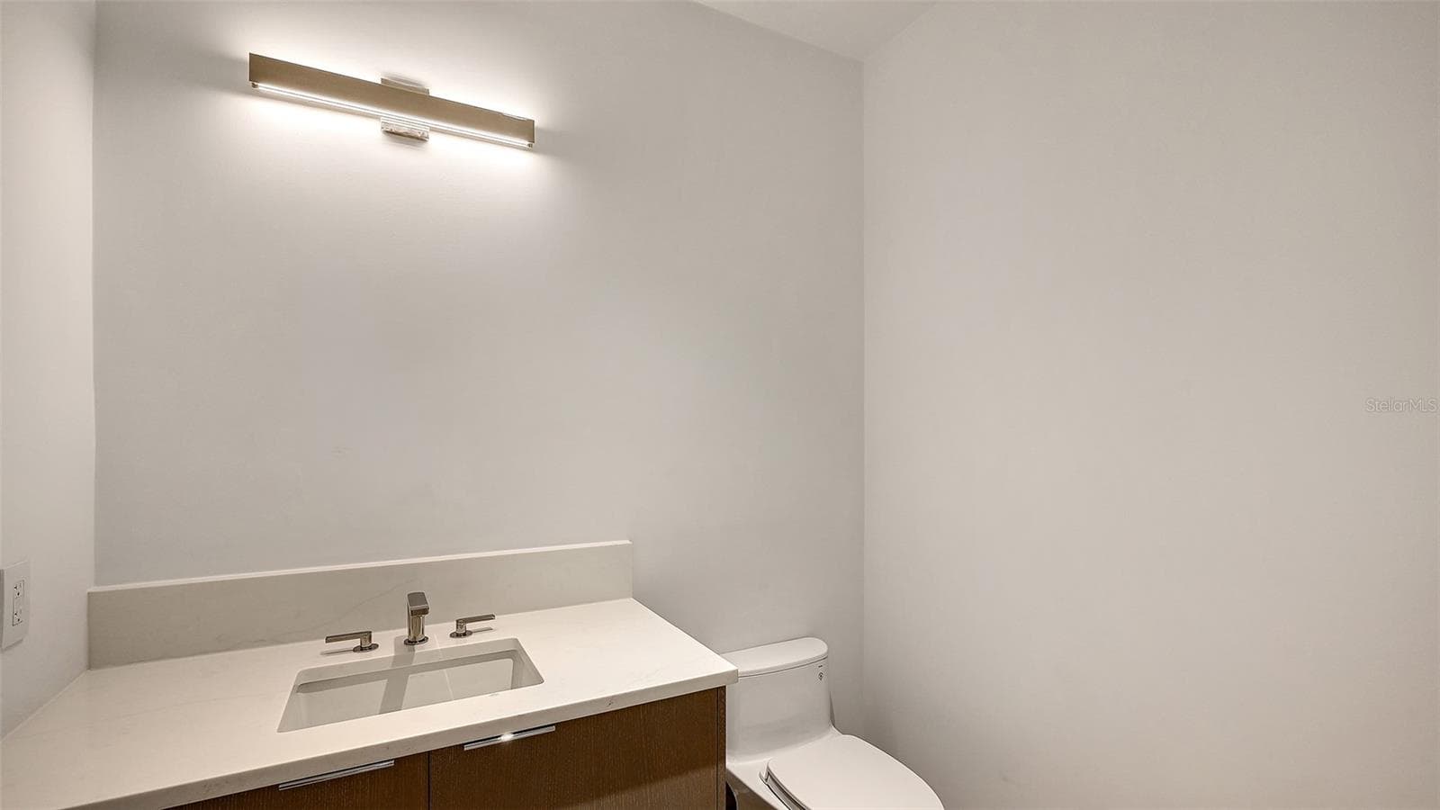 Condominium at 253 GOLDEN GATE PT #401, SARASOTA, photo 21 of 97