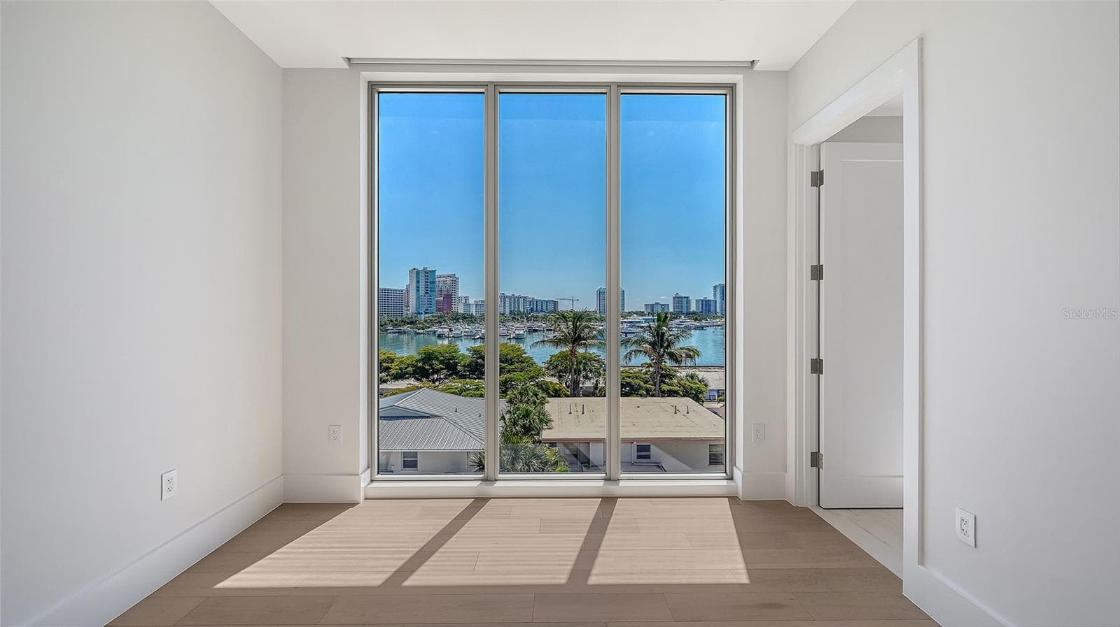 Condominium at 253 GOLDEN GATE PT #401, SARASOTA, photo 44 of 97