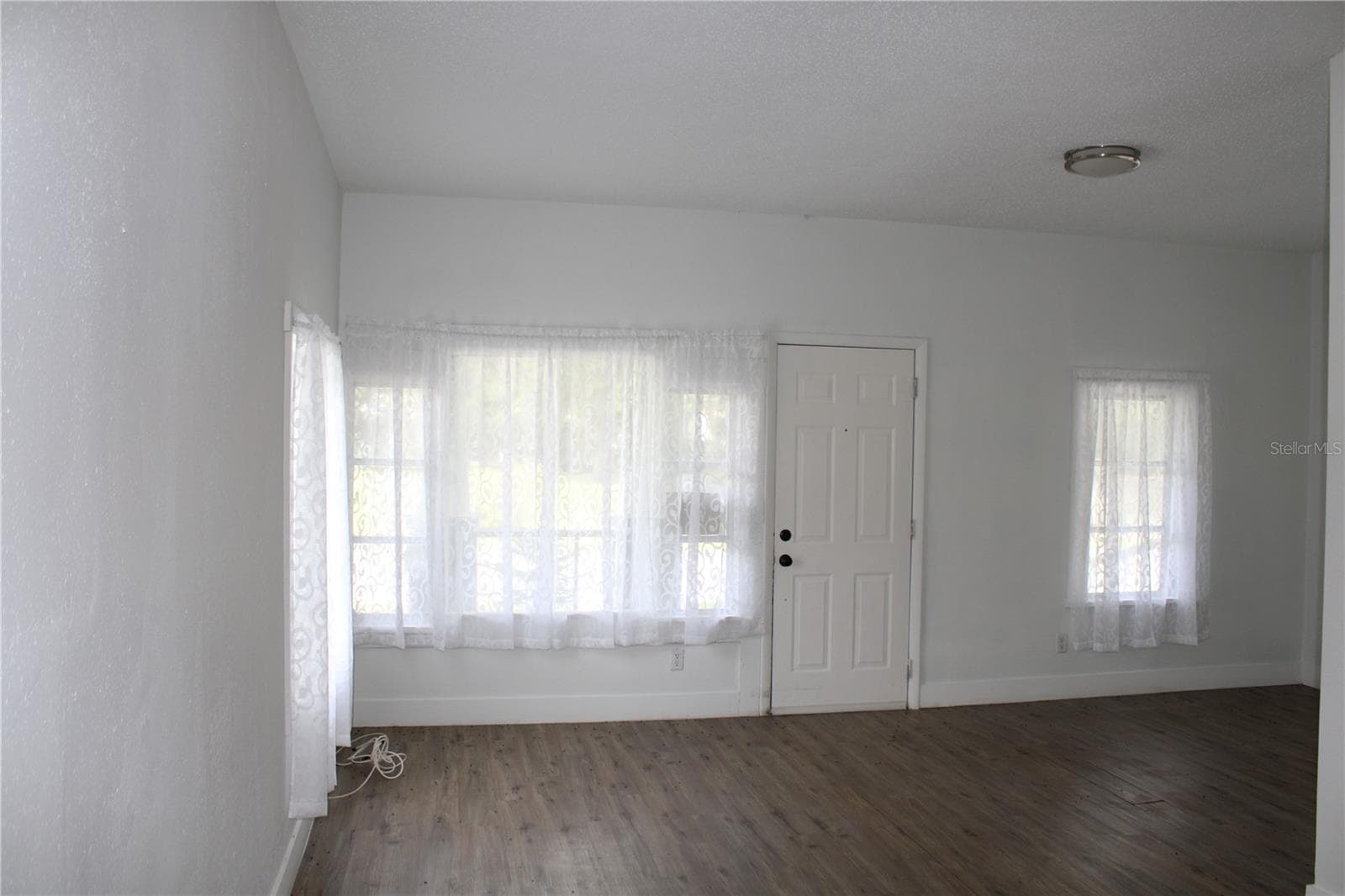 Single Family Residence at 1106 E DR MARTIN LUTHER KING JR BLVD, PLANT CITY, photo 11 of 23