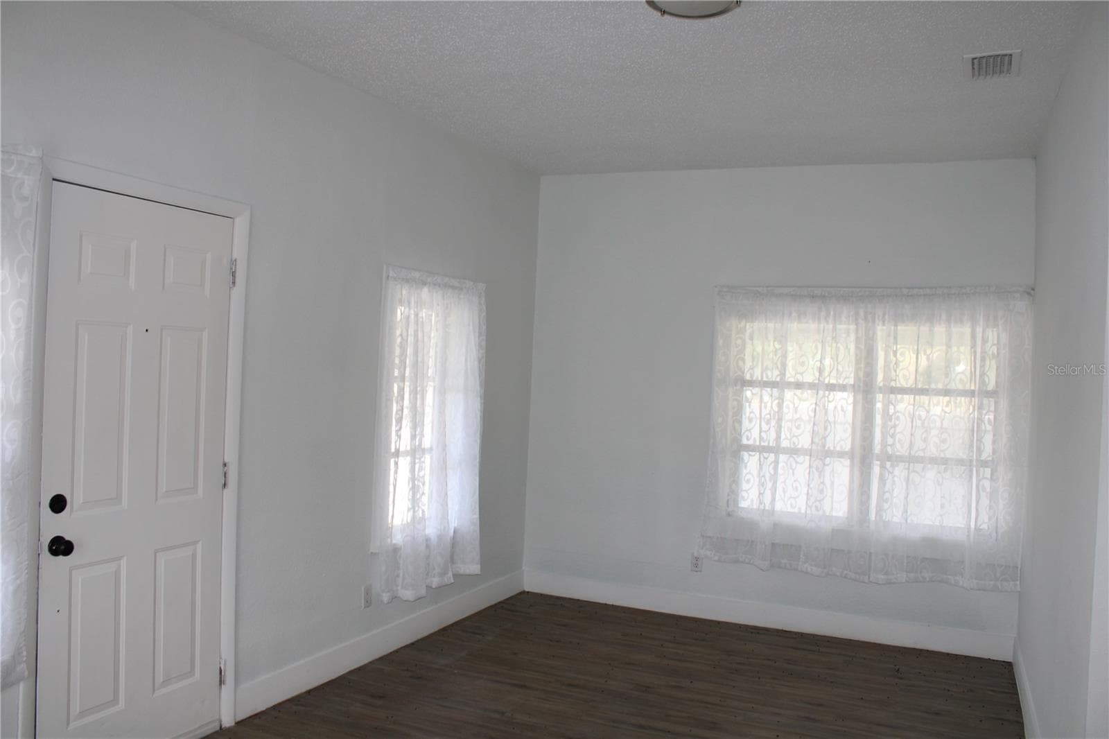 Single Family Residence at 1106 E DR MARTIN LUTHER KING JR BLVD, PLANT CITY, photo 12 of 23