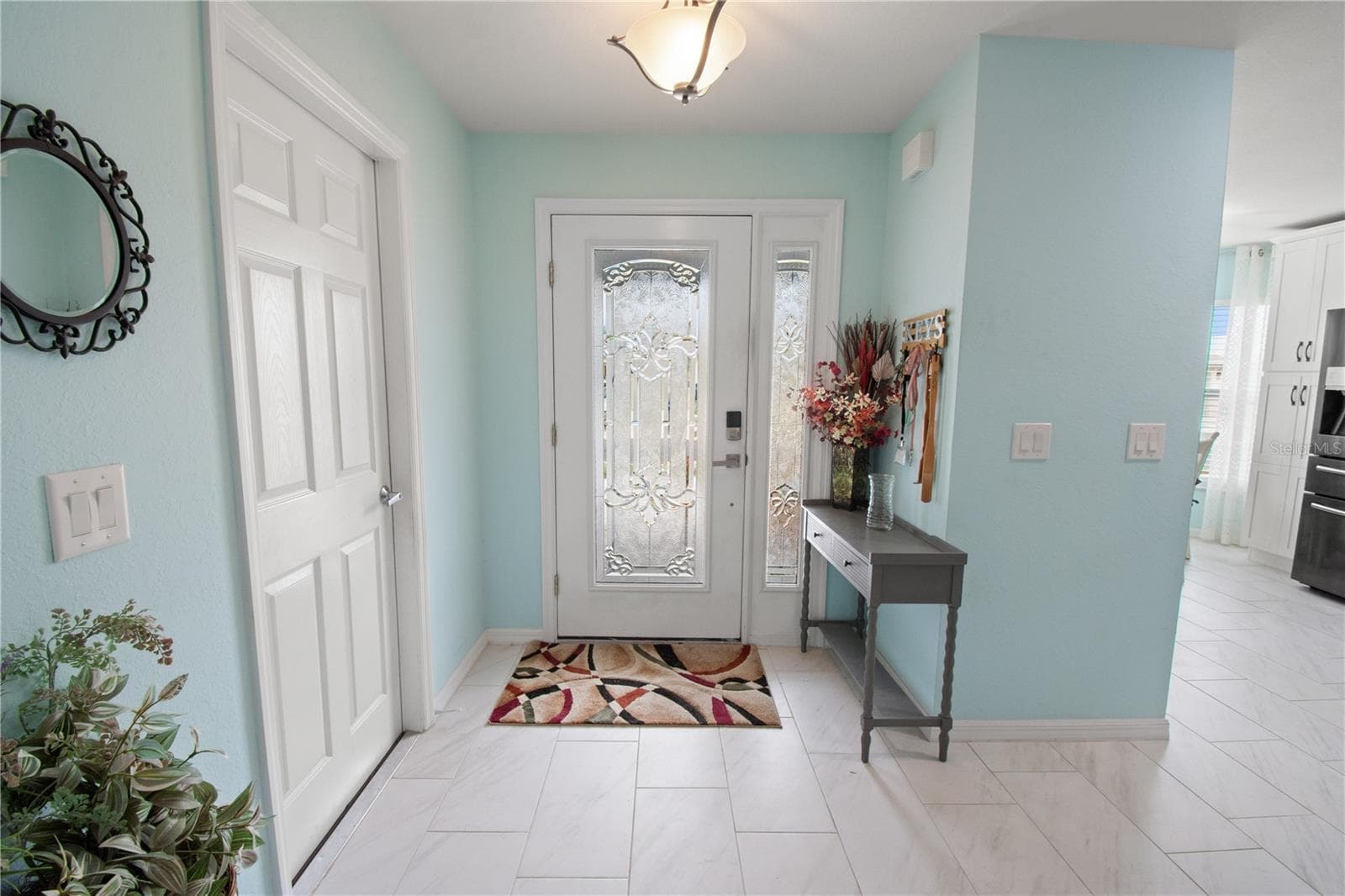 Foyer - 241 LOURDES ST, LAKE WALES