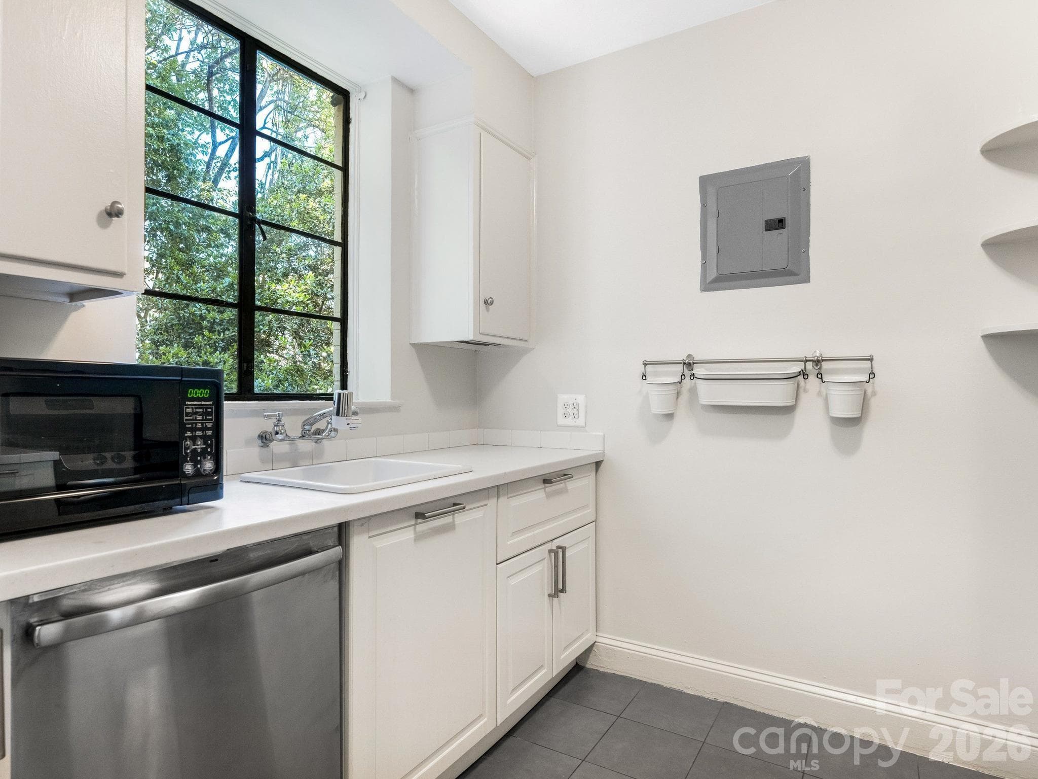 Kitchen - 1121 Myrtle Avenue, Charlotte