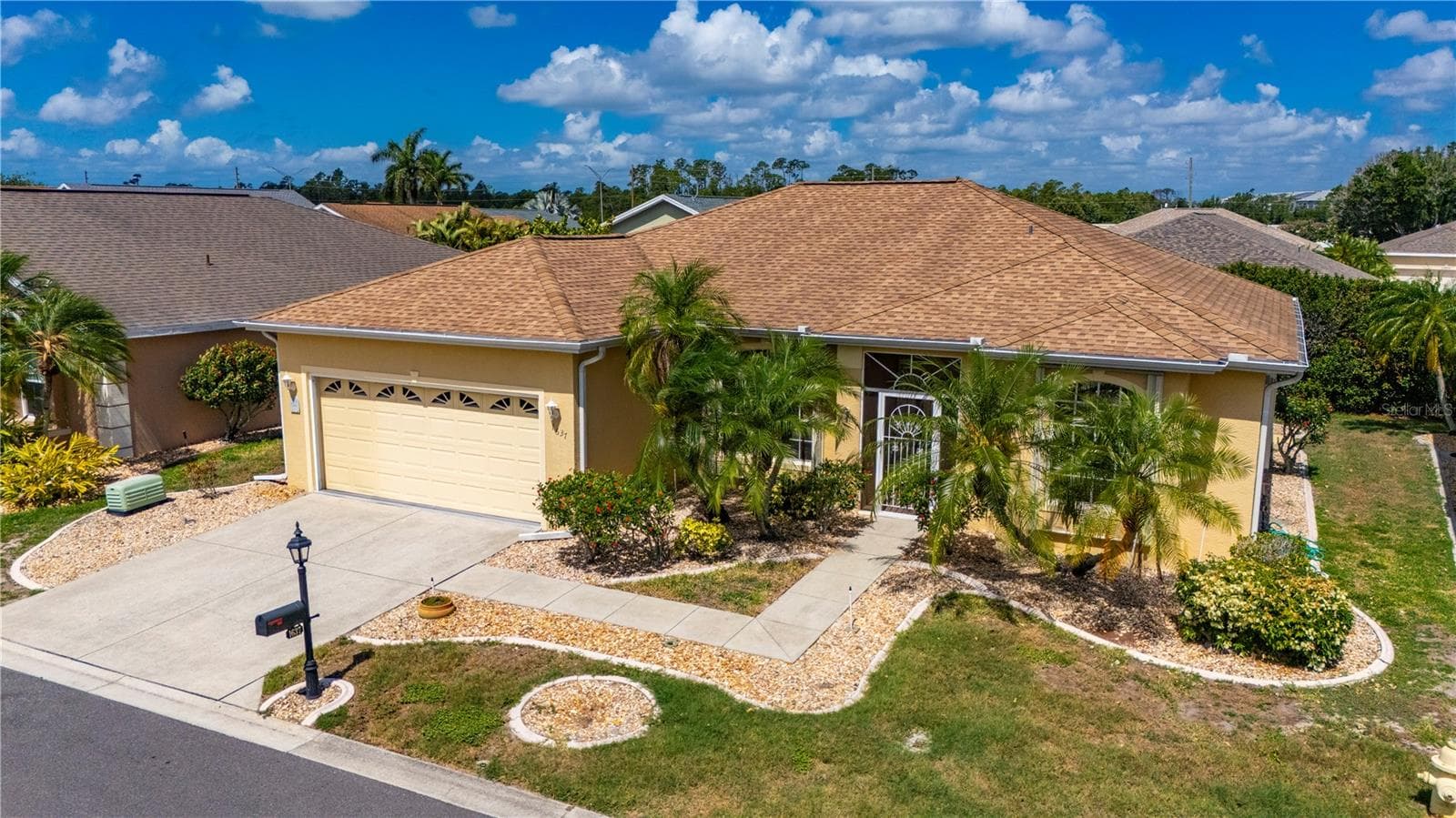 1637 PALACE CT
