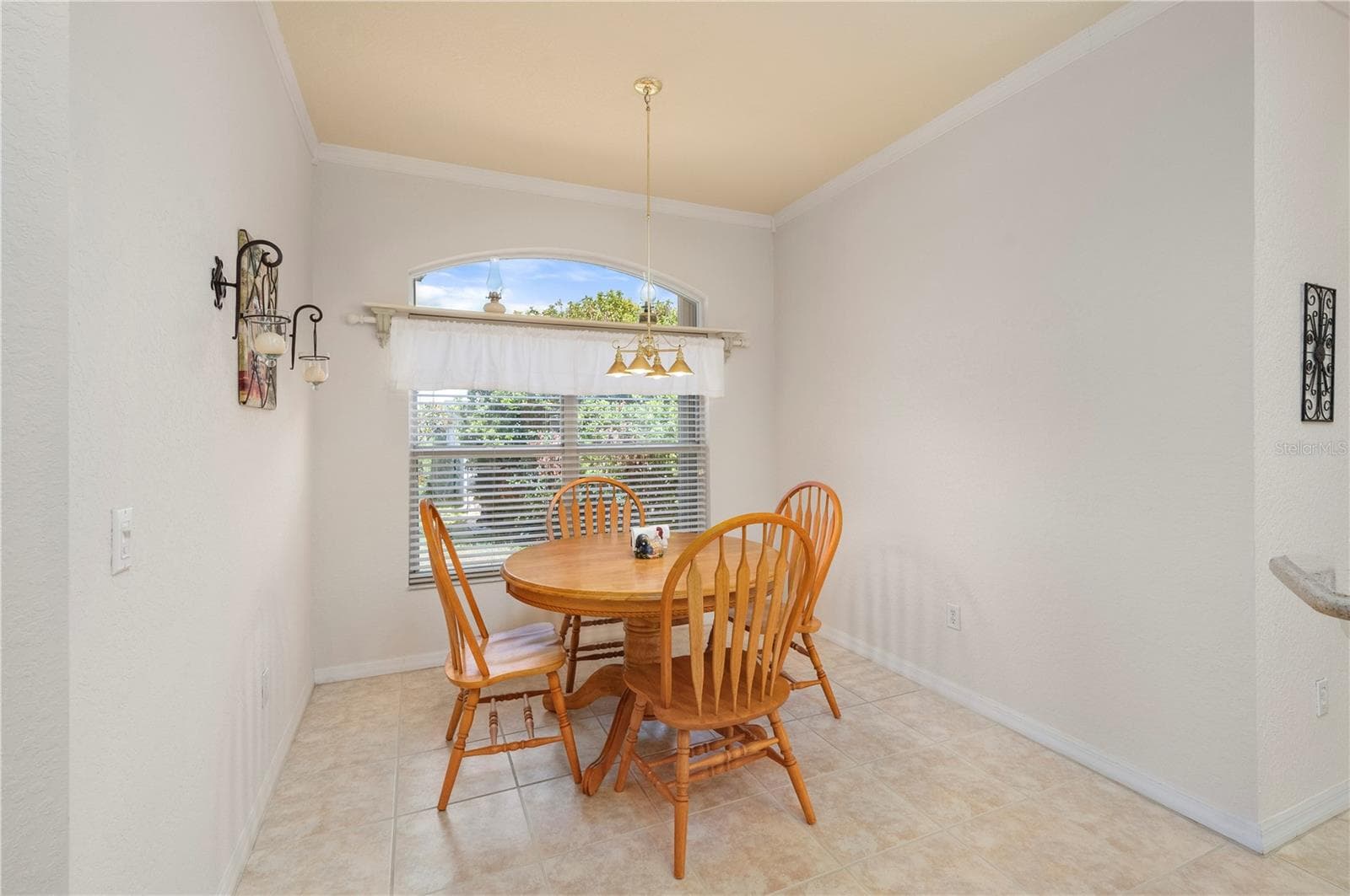 Breakfast Nook, back yard view - 1637 PALACE CT, PORT CHARLOTTE