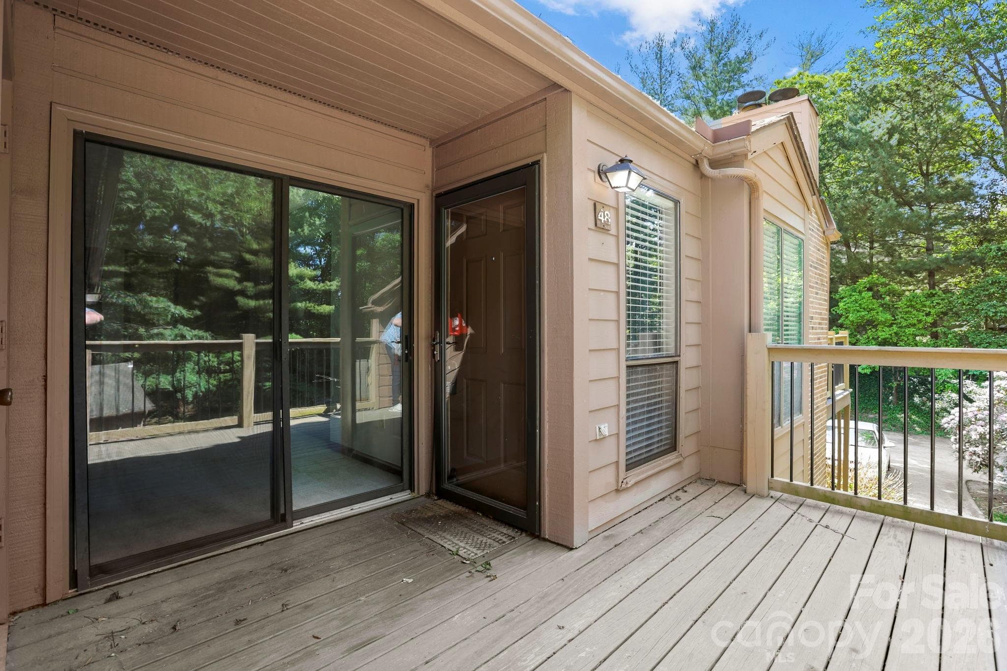 Condominium at 48 Ravencroft Lane, Asheville, photo 2 of 25