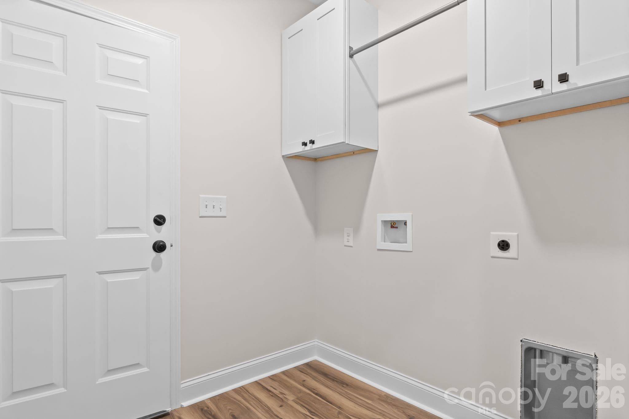 Laundry room off garage entrance - 2123 Woodhurst Lane, Albemarle