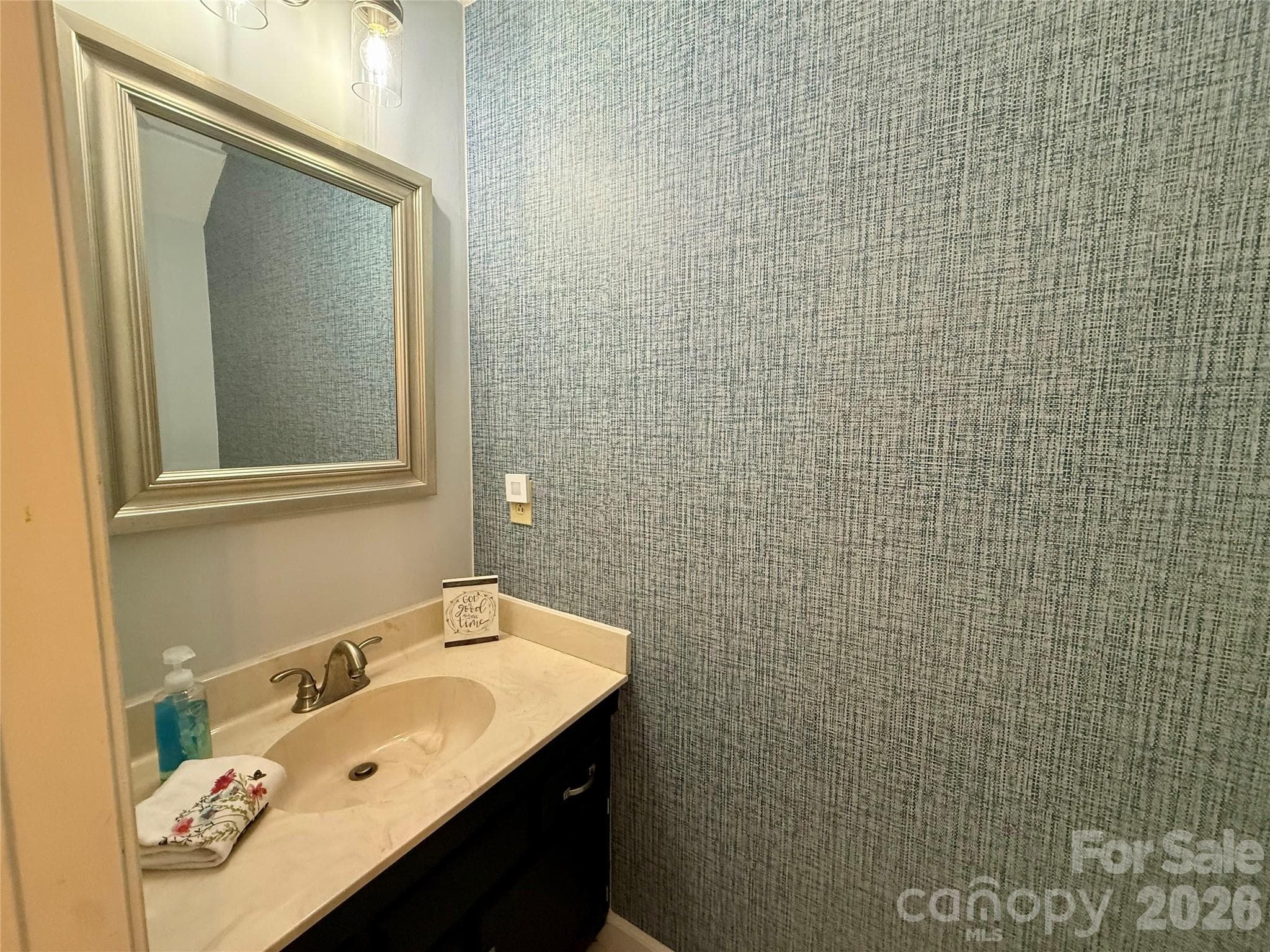Townhouse at 2705 North Center Street NW, Hickory, photo 14 of 33