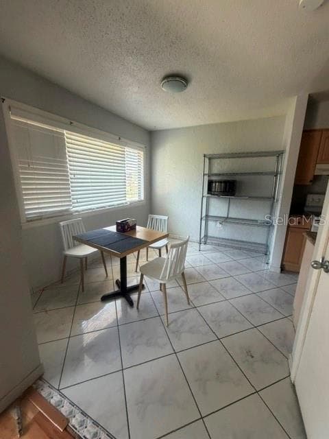 Condominium at 5981 WINDHOVER DR #A10, ORLANDO, photo 6 of 9
