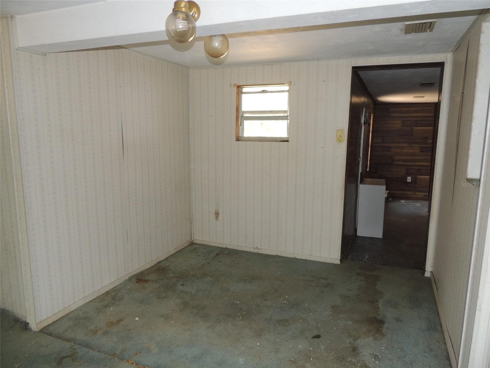 Dining Area - 11351 SE 32ND PL, MORRISTON