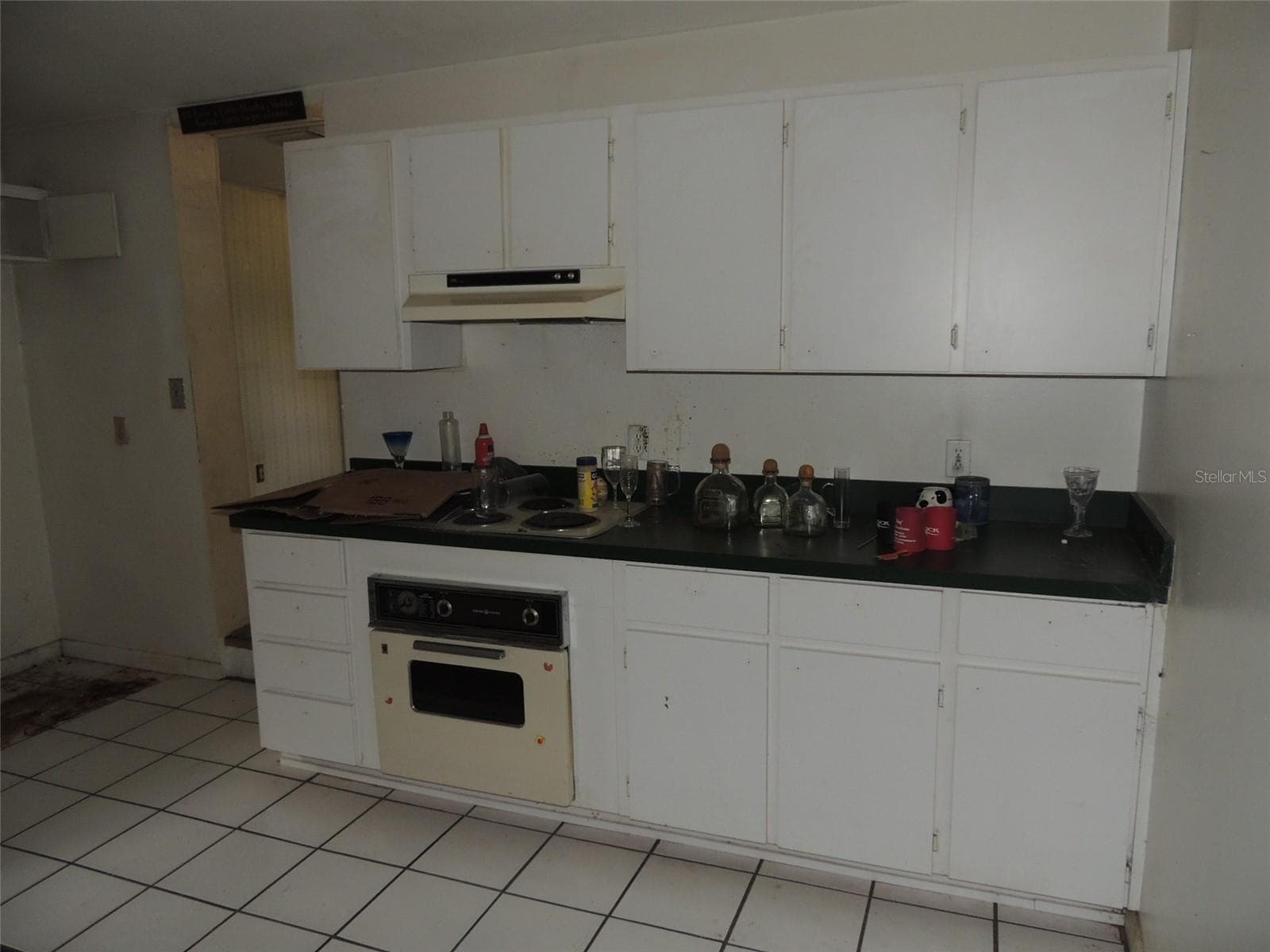 Kitchen - 11351 SE 32ND PL, MORRISTON