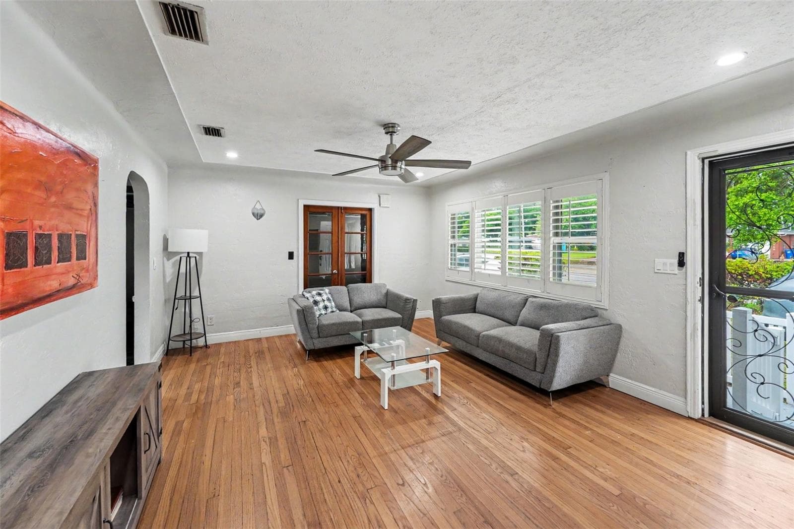 Single Family Residence at 6242 5TH AVE N, ST PETERSBURG, photo 5 of 30