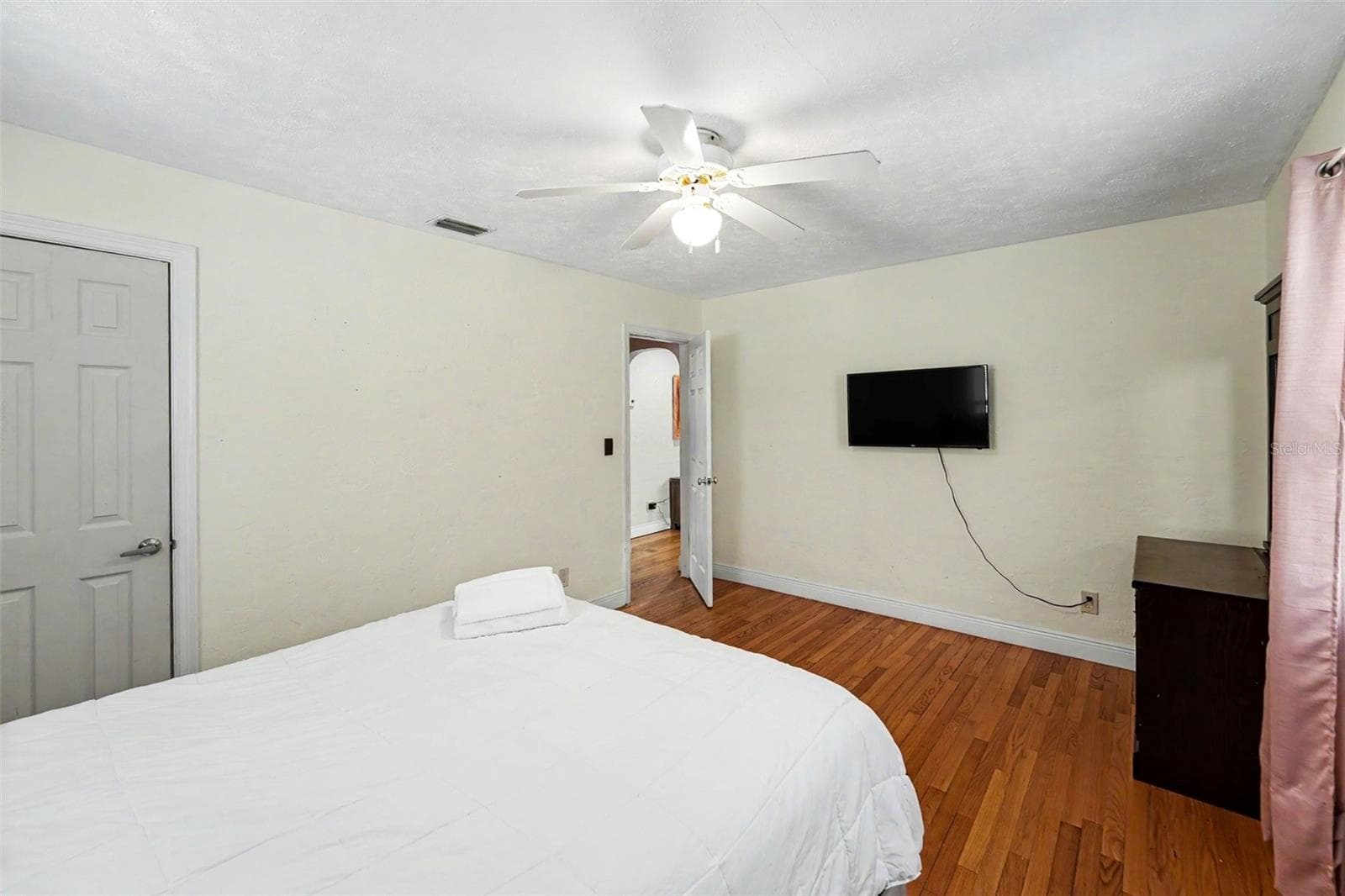 Single Family Residence at 6242 5TH AVE N, ST PETERSBURG, photo 15 of 30