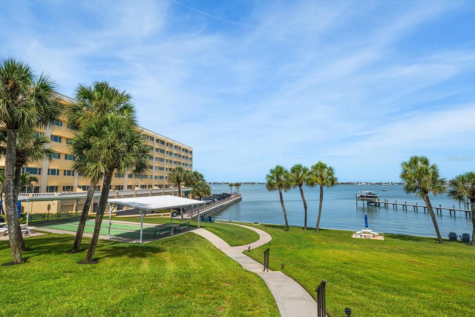 Condominium at 100 BLUFF VIEW DR #506C, BELLEAIR BLUFFS, photo 31 of 40