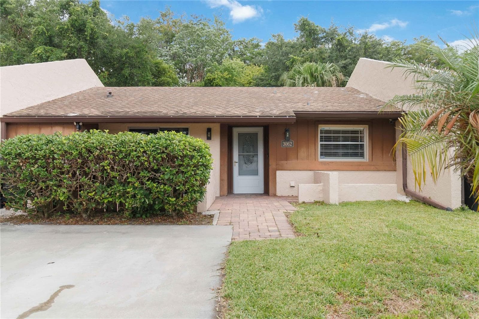 Townhouse at 3062 STONECASTLE RD, ORLANDO, photo 3 of 30
