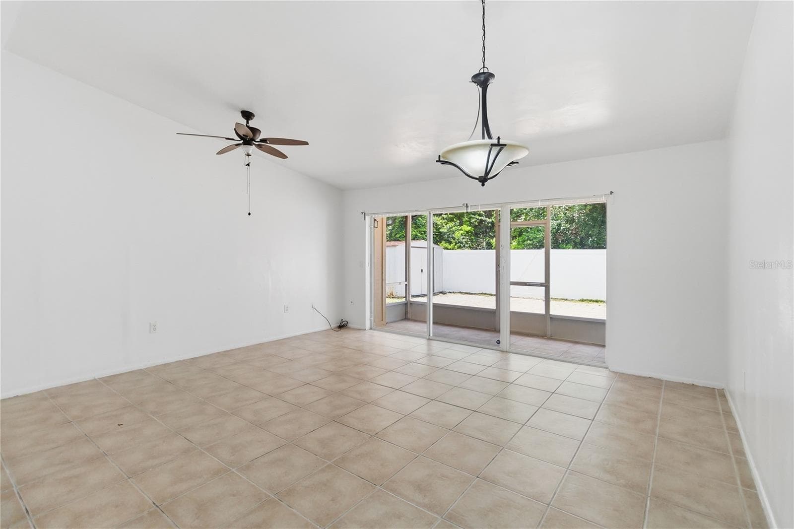 Townhouse at 3062 STONECASTLE RD, ORLANDO, photo 8 of 30