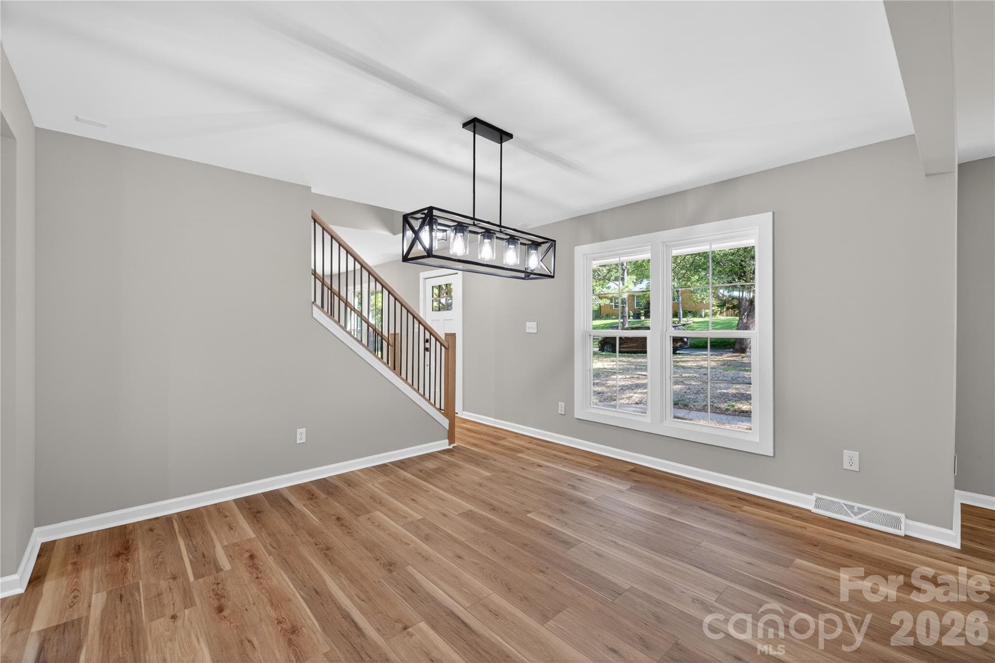 Single Family Residence at 7407 Limerick Drive, Charlotte, photo 9 of 37