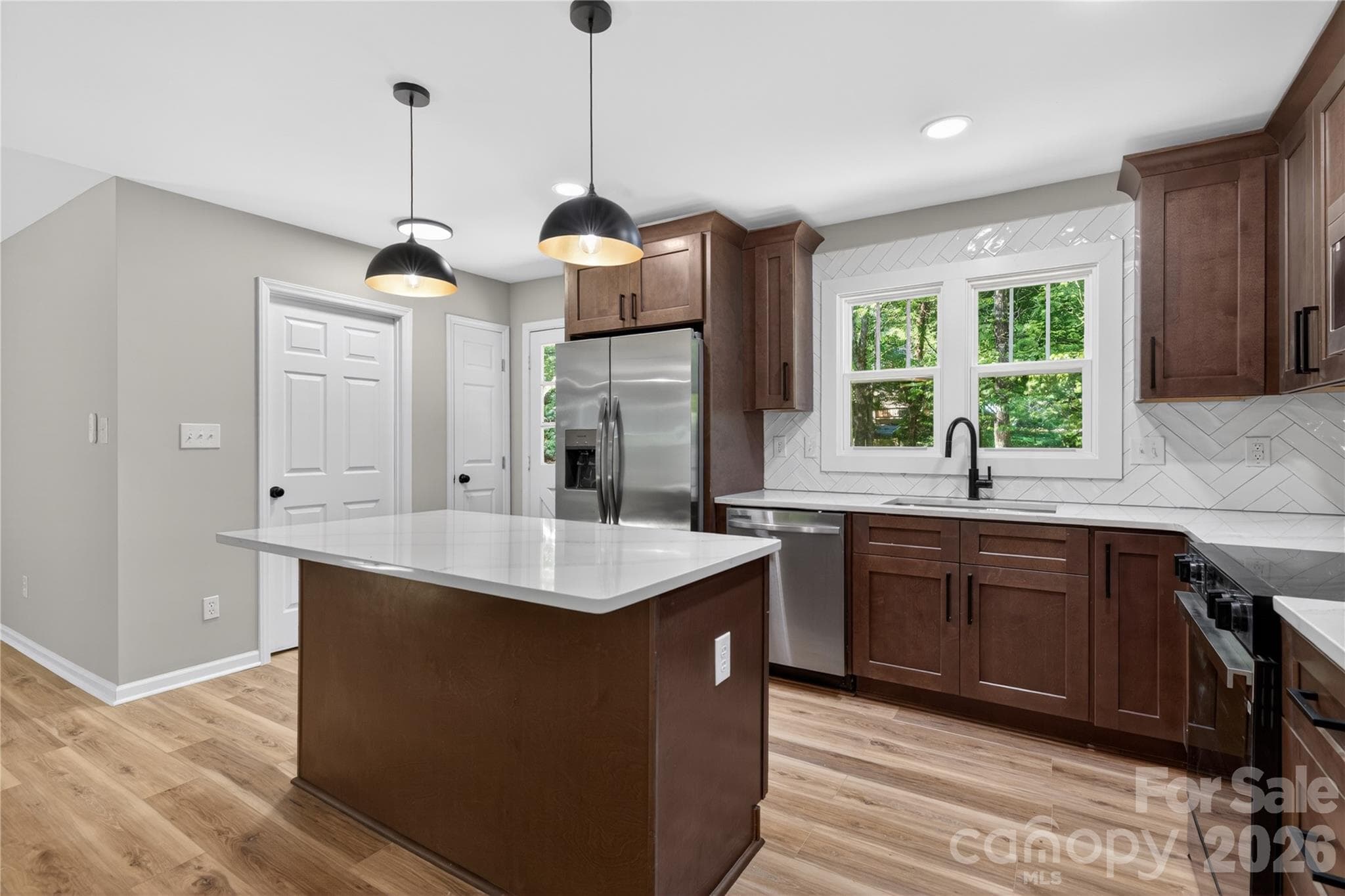 Single Family Residence at 7407 Limerick Drive, Charlotte, photo 14 of 37