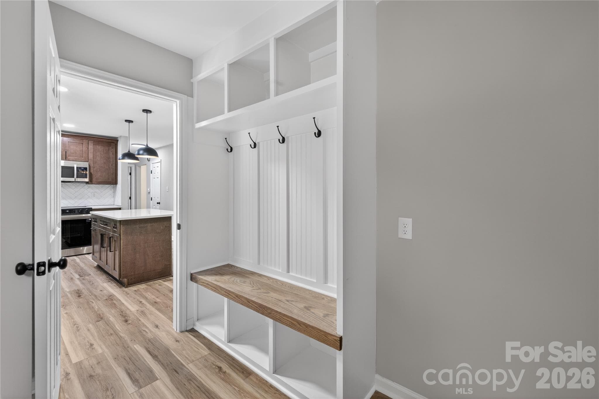 Single Family Residence at 7407 Limerick Drive, Charlotte, photo 20 of 37