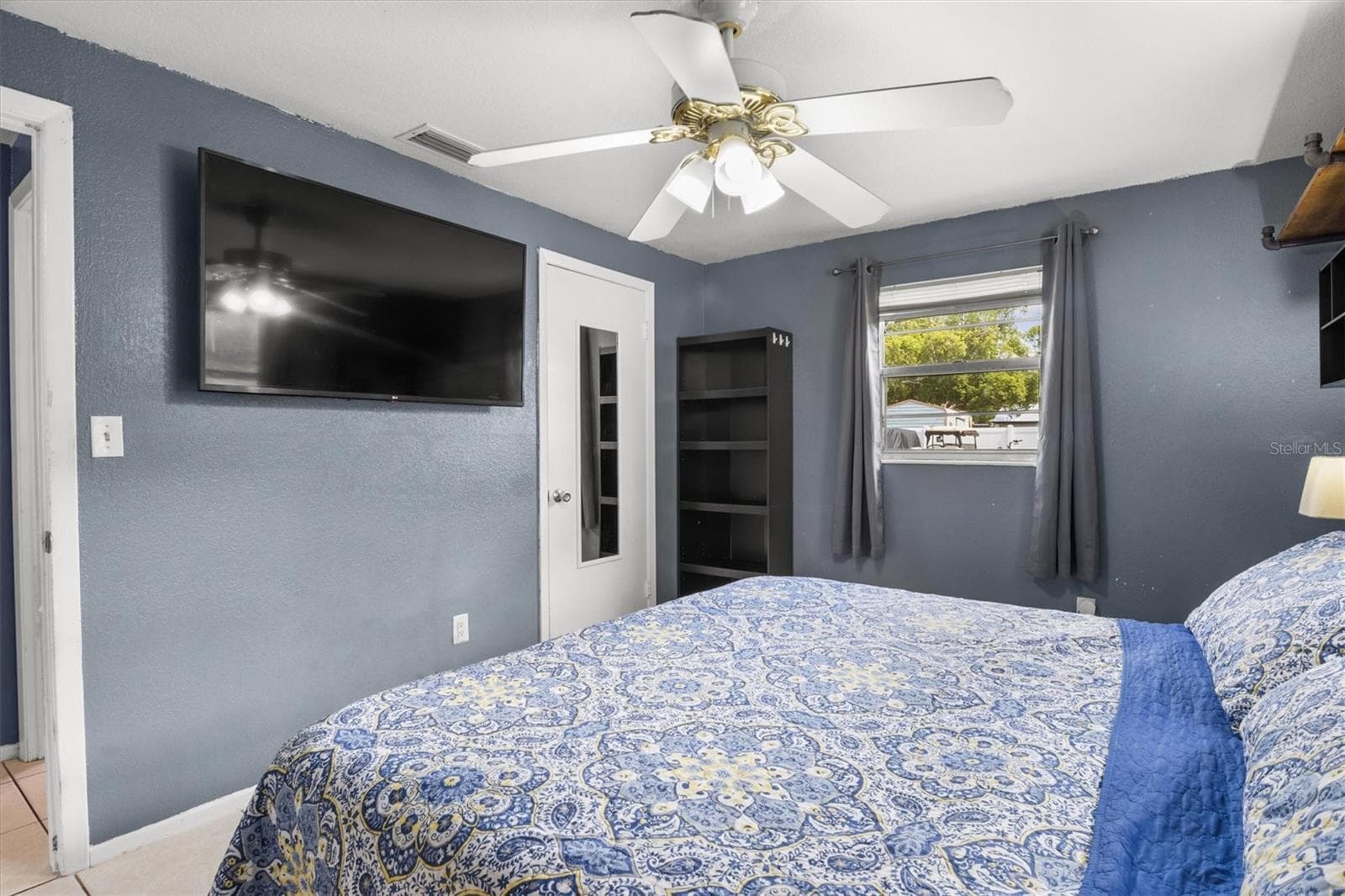 Single Family Residence at 1307 MAYFLOWER DR, LAKELAND, photo 15 of 27