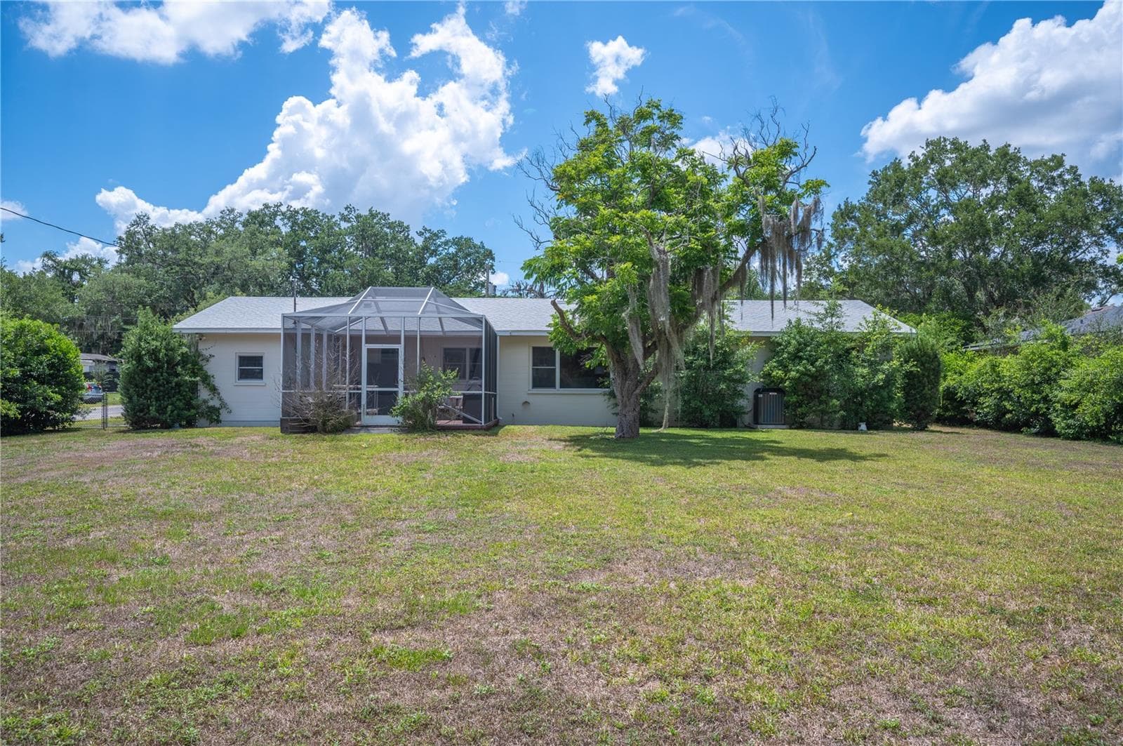 Single Family Residence at 2718 BERKELEY AVE, LAKELAND, photo 30 of 34