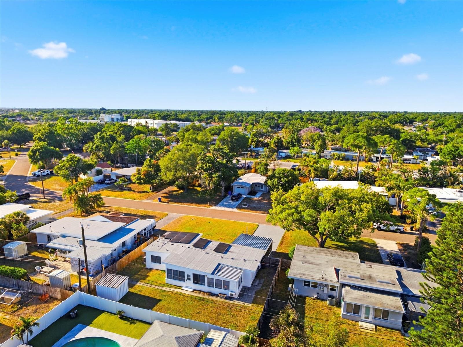Single Family Residence at 6350 HAMPTON DRIVE N, ST PETERSBURG, photo 50 of 63