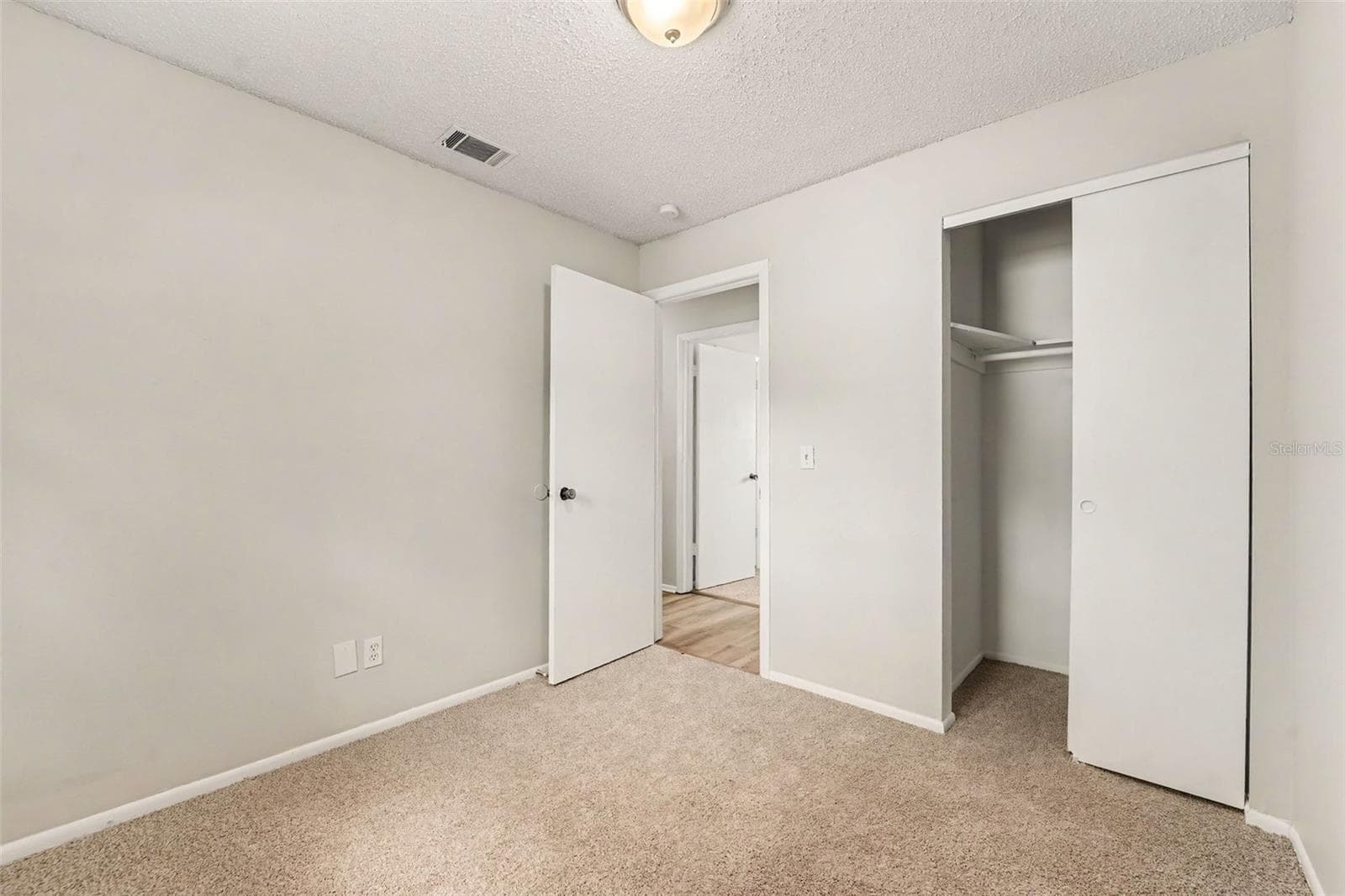 Single Family Residence at 8308 OLEANDER LN, TAMPA, photo 15 of 20