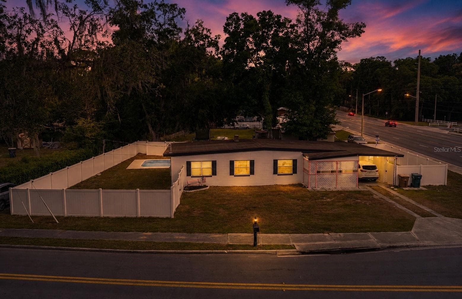 Virtual twilight image - 3523 SE 6TH ST, OCALA