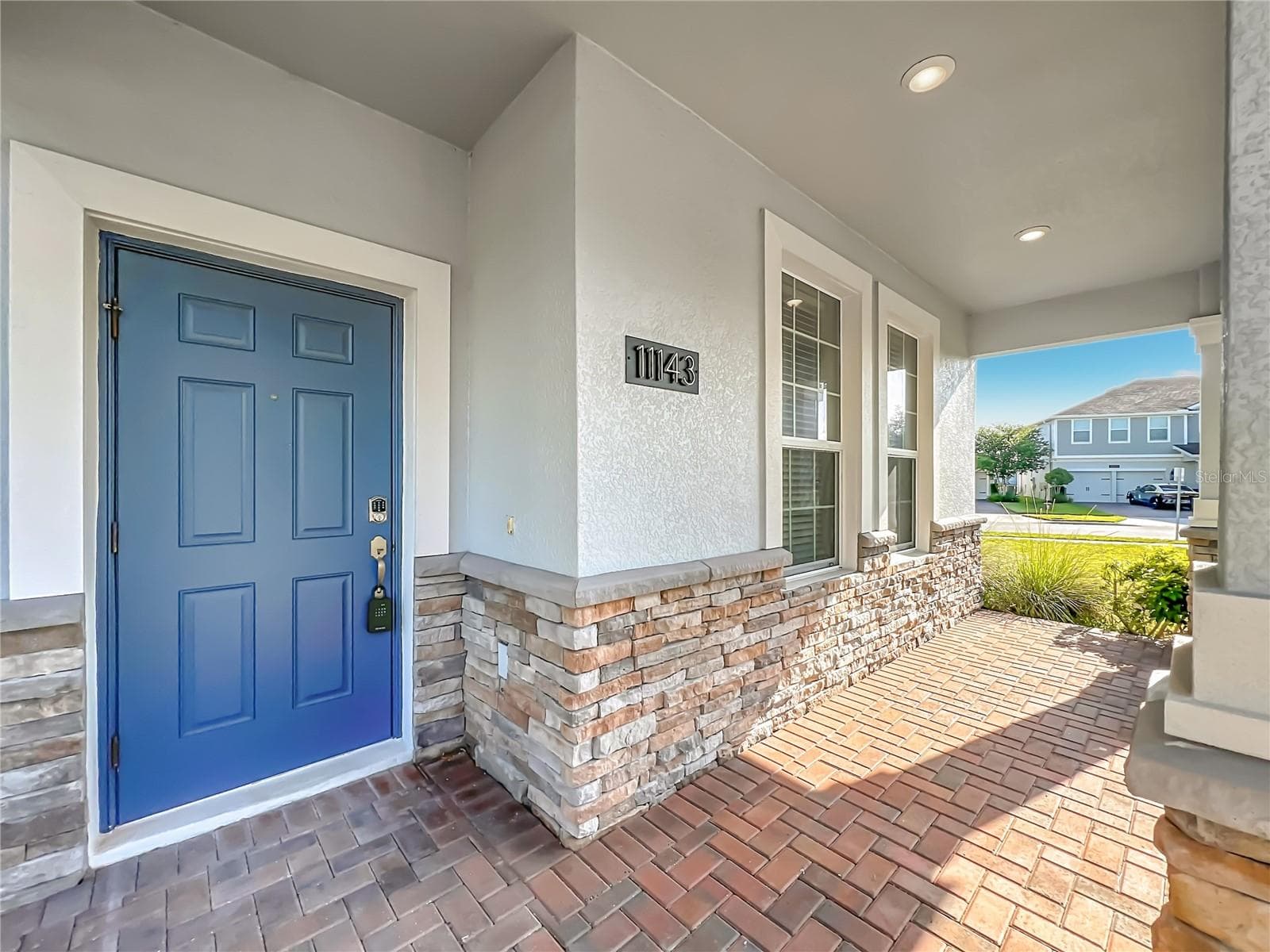 Single Family Residence at 11143 SYCAMORE WOODS DR, ORLANDO, photo 4 of 65