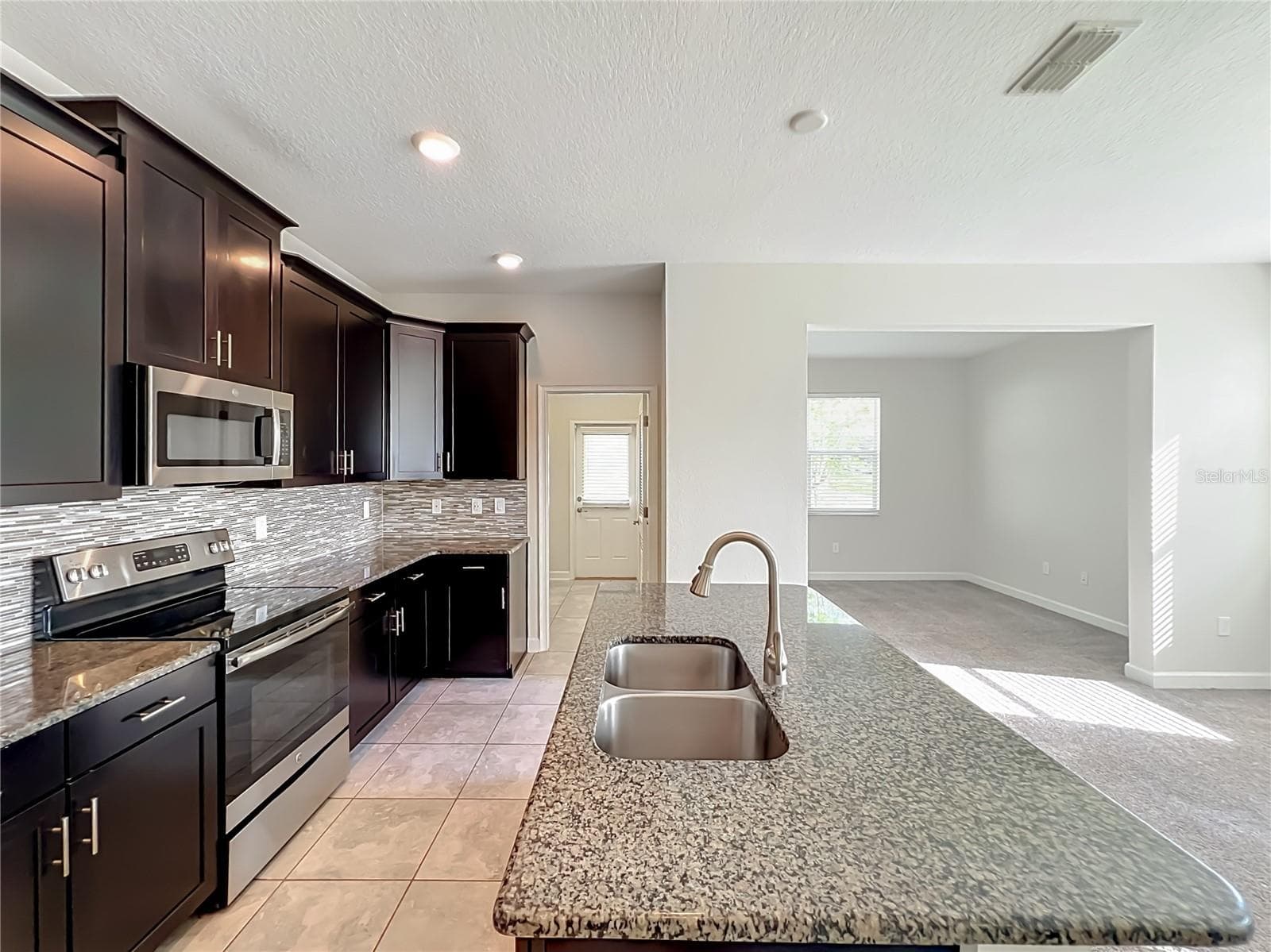 Single Family Residence at 11143 SYCAMORE WOODS DR, ORLANDO, photo 22 of 65