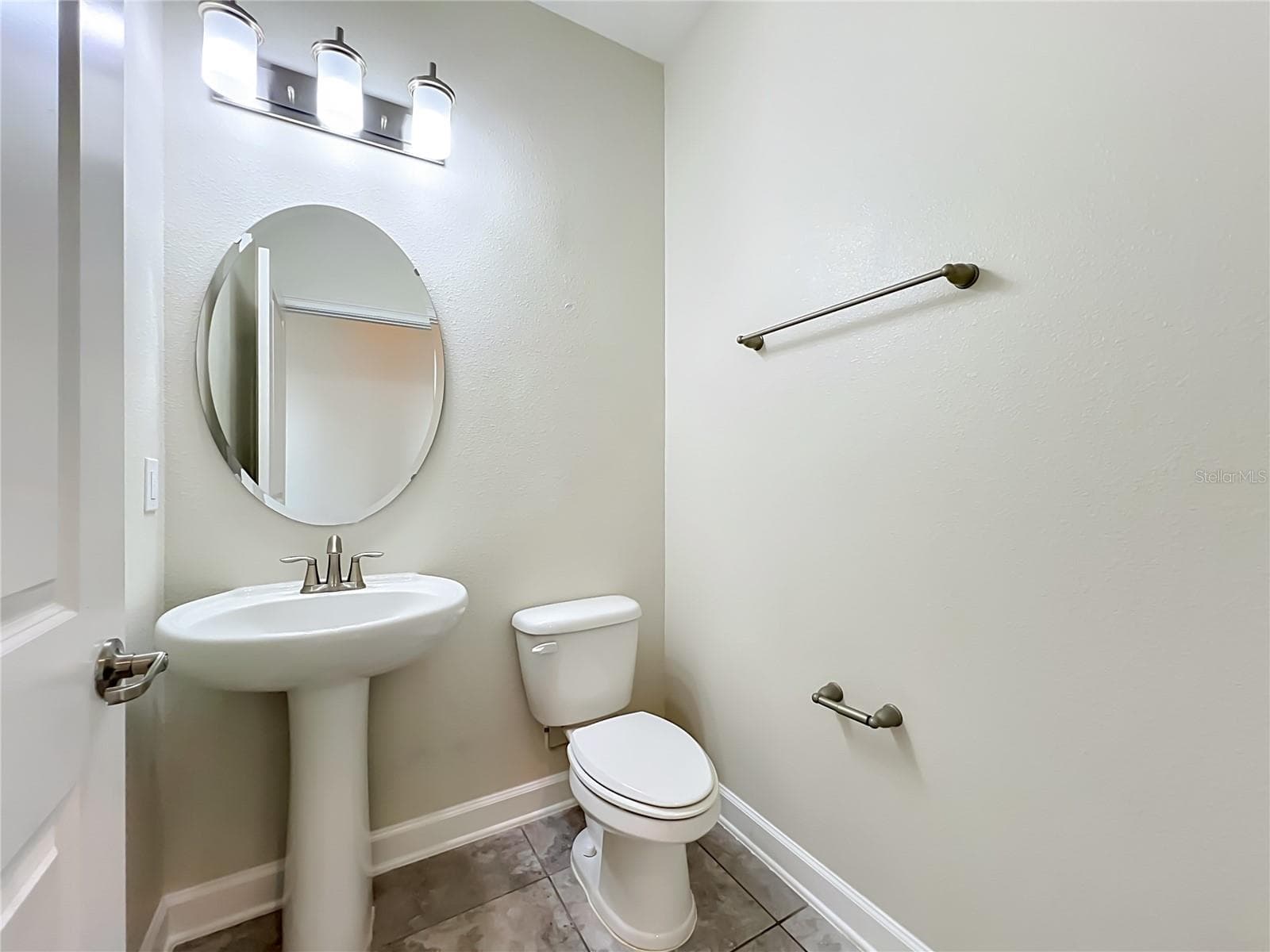 Single Family Residence at 11143 SYCAMORE WOODS DR, ORLANDO, photo 32 of 65