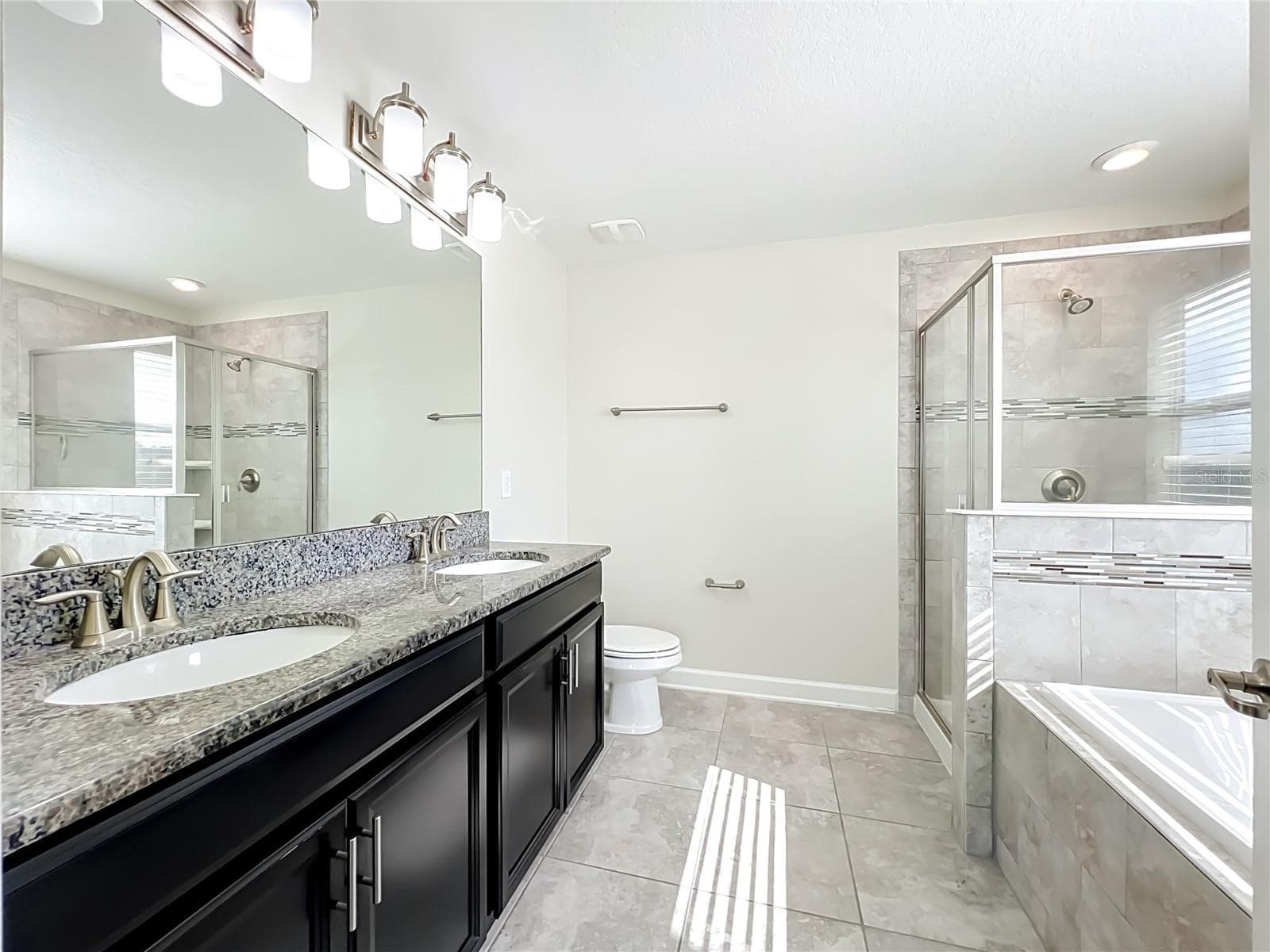 Single Family Residence at 11143 SYCAMORE WOODS DR, ORLANDO, photo 40 of 65